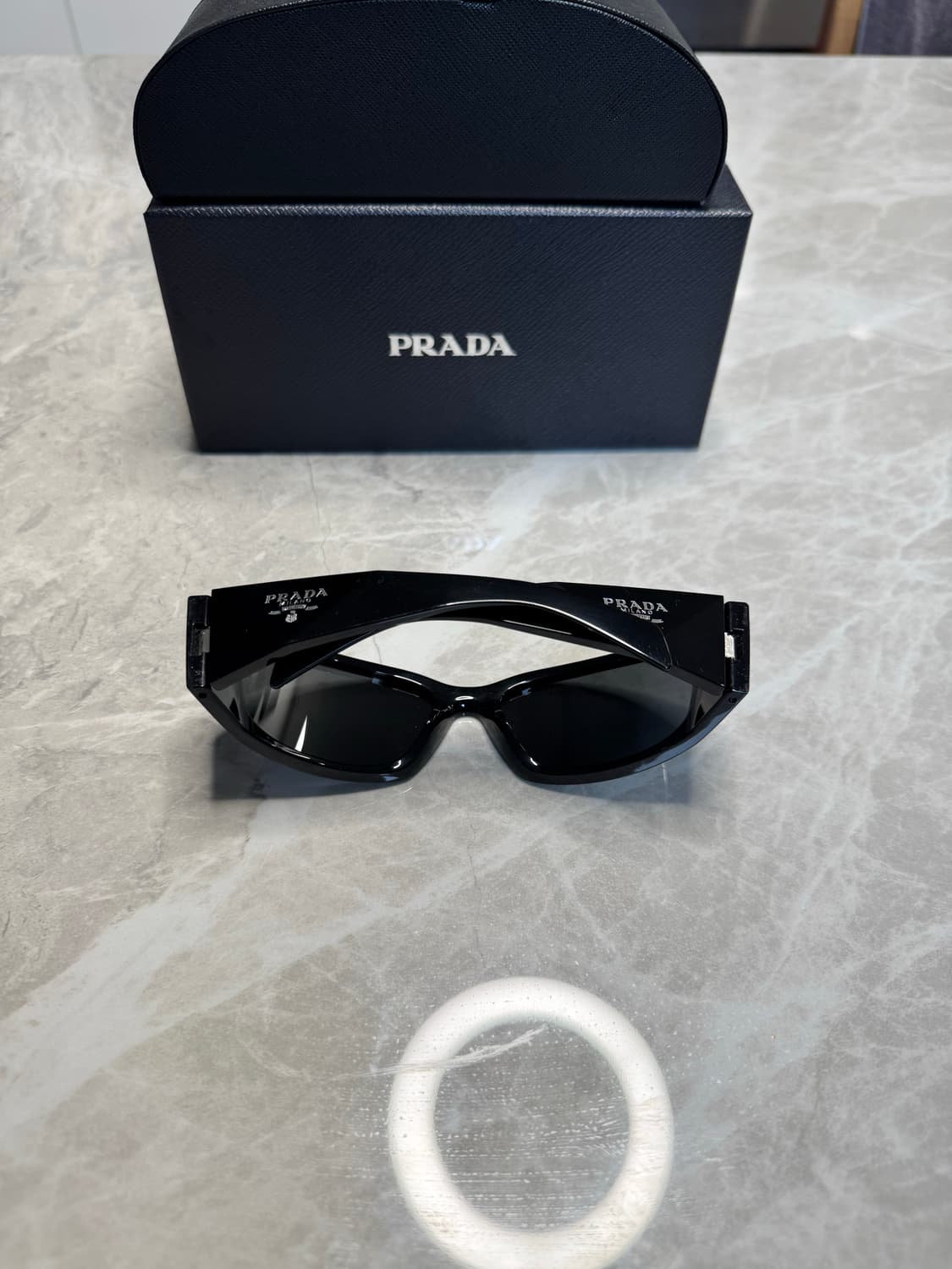 Prada pra19s wraparound sunglasses 상품이미지2