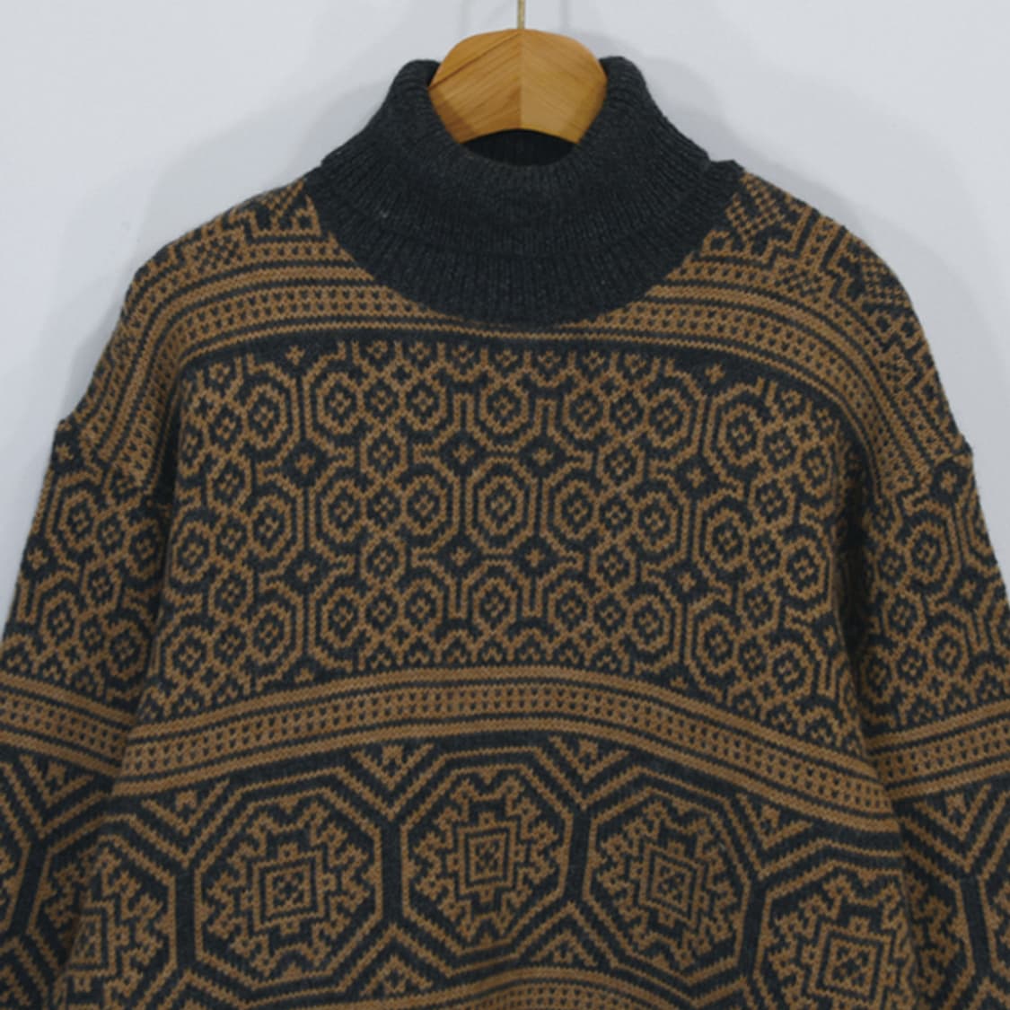 BOSS HUGO BOSS 울폴라넥니트 상품이미지3