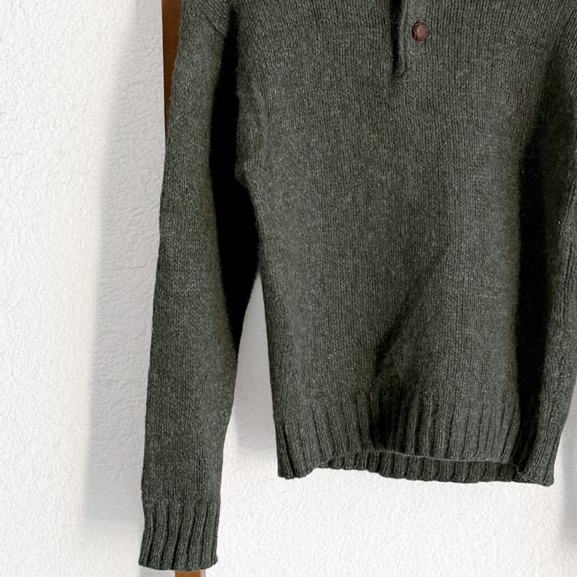 우드 버튼 헨리넥 니트 상품이미지5