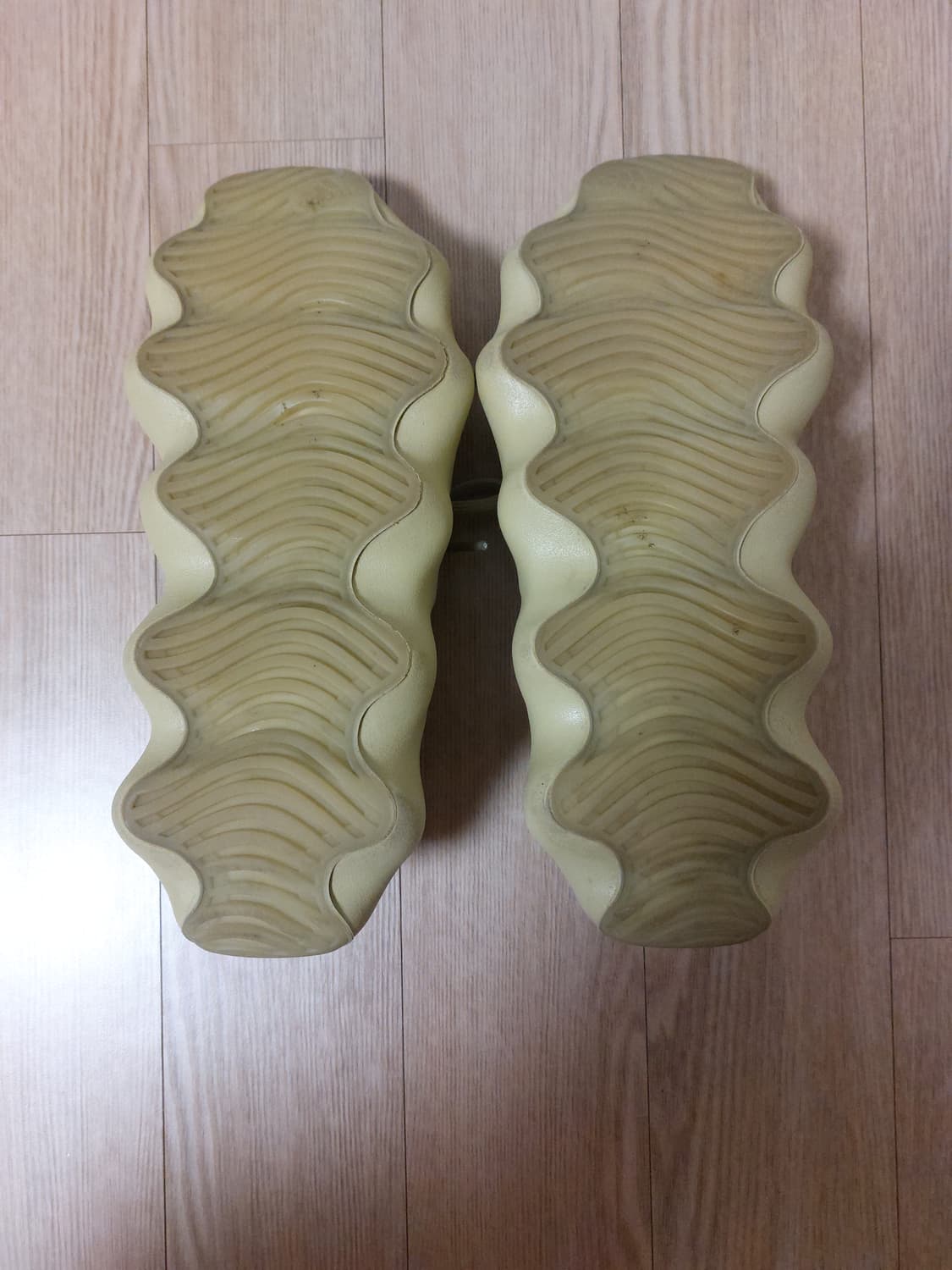 아디다스 이지 450 레진 상품이미지6