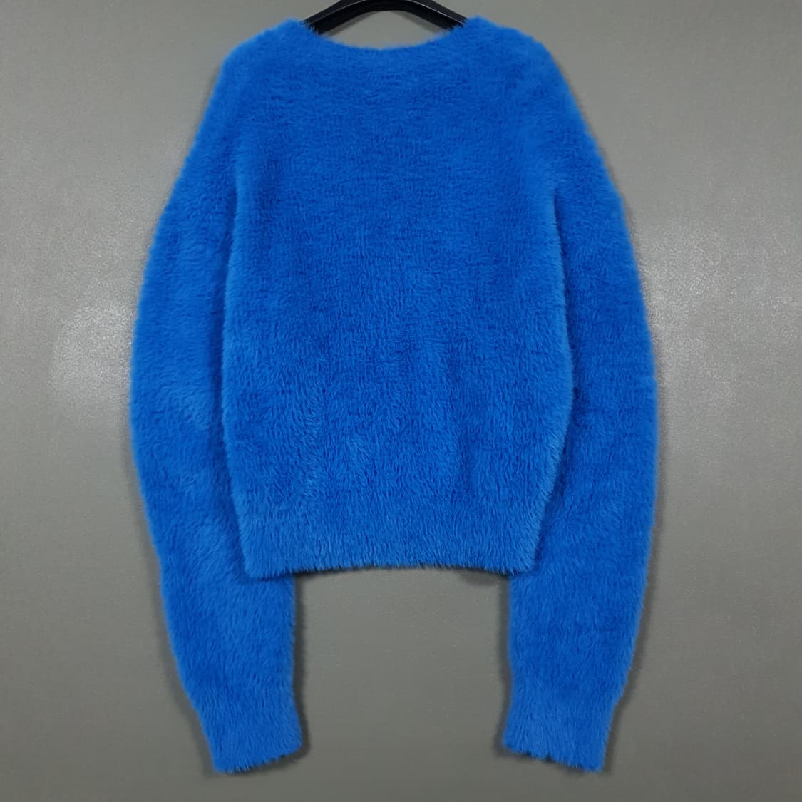 여성 F) 와키윌리 와릿이즌 신형 23FW 헤어리 브이넥 니트 블루 상품이미지9