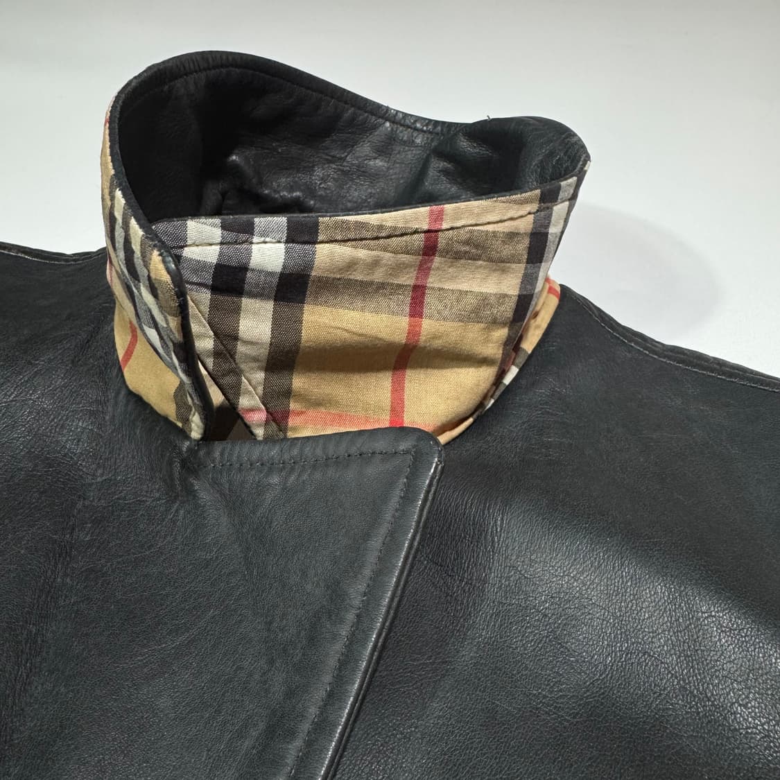 버버리 90's 블랙 롱 레더 자켓 상품이미지5