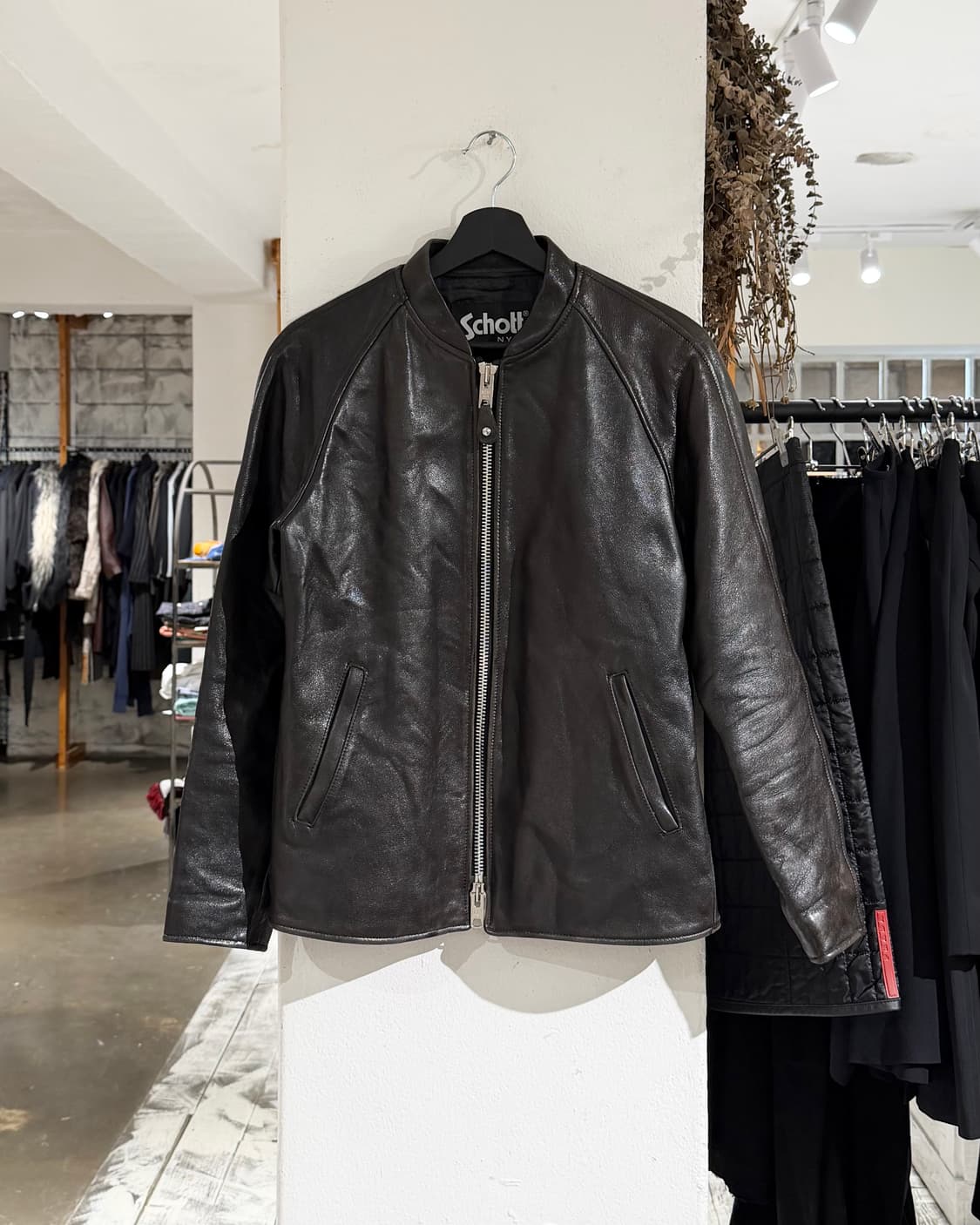 쇼트 다크브라운 램스킨 레더 자켓 상품이미지1