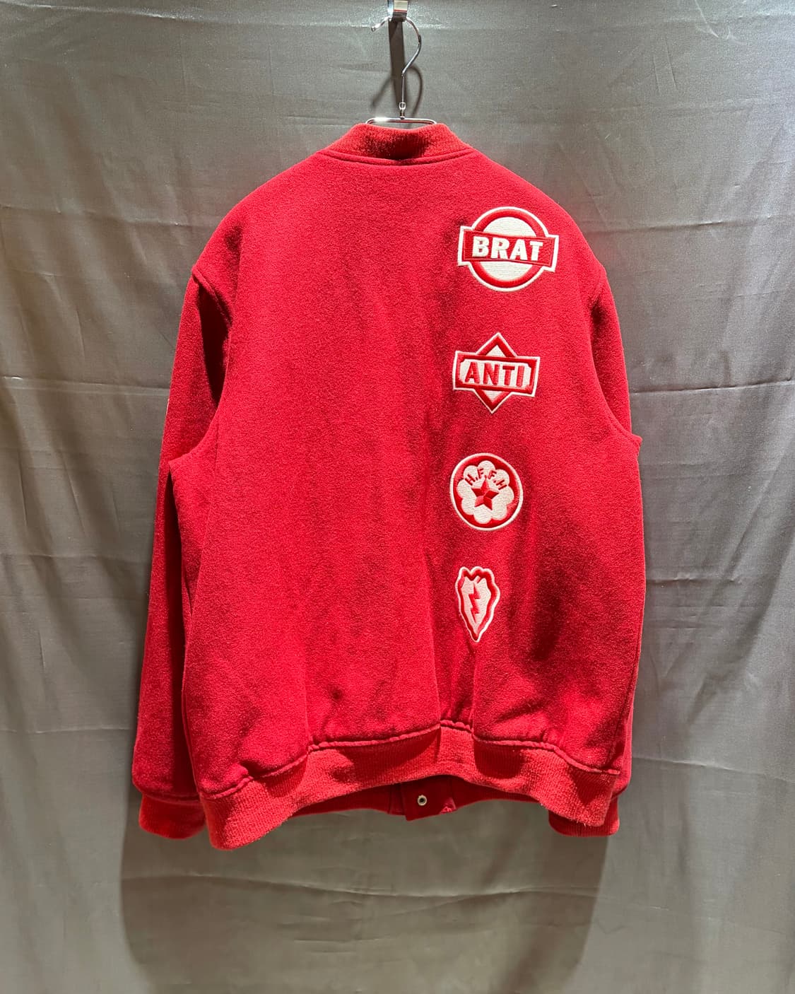 XL BRATSON 13 패치 레드 바시티 자켓 상품이미지4