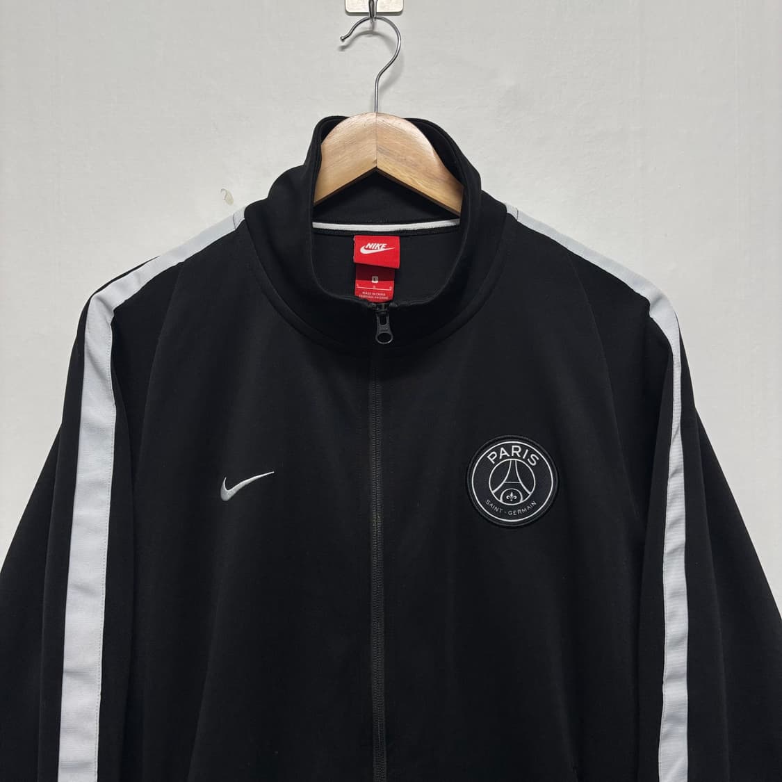 나이키 파리생제르망 블랙 트랙탑 상품이미지2