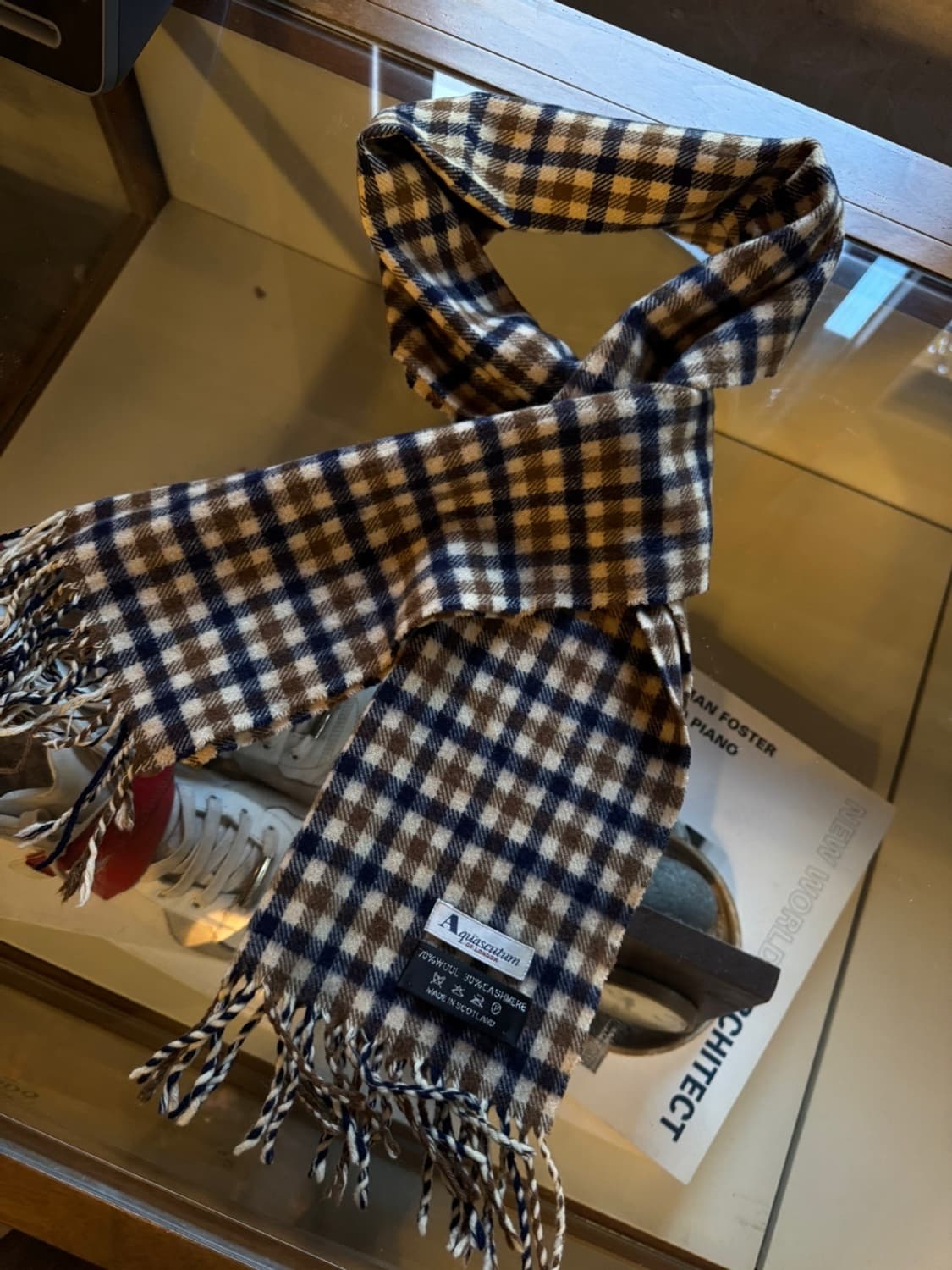 아쿠아스큐텀 건클럽 머플러 상품이미지1