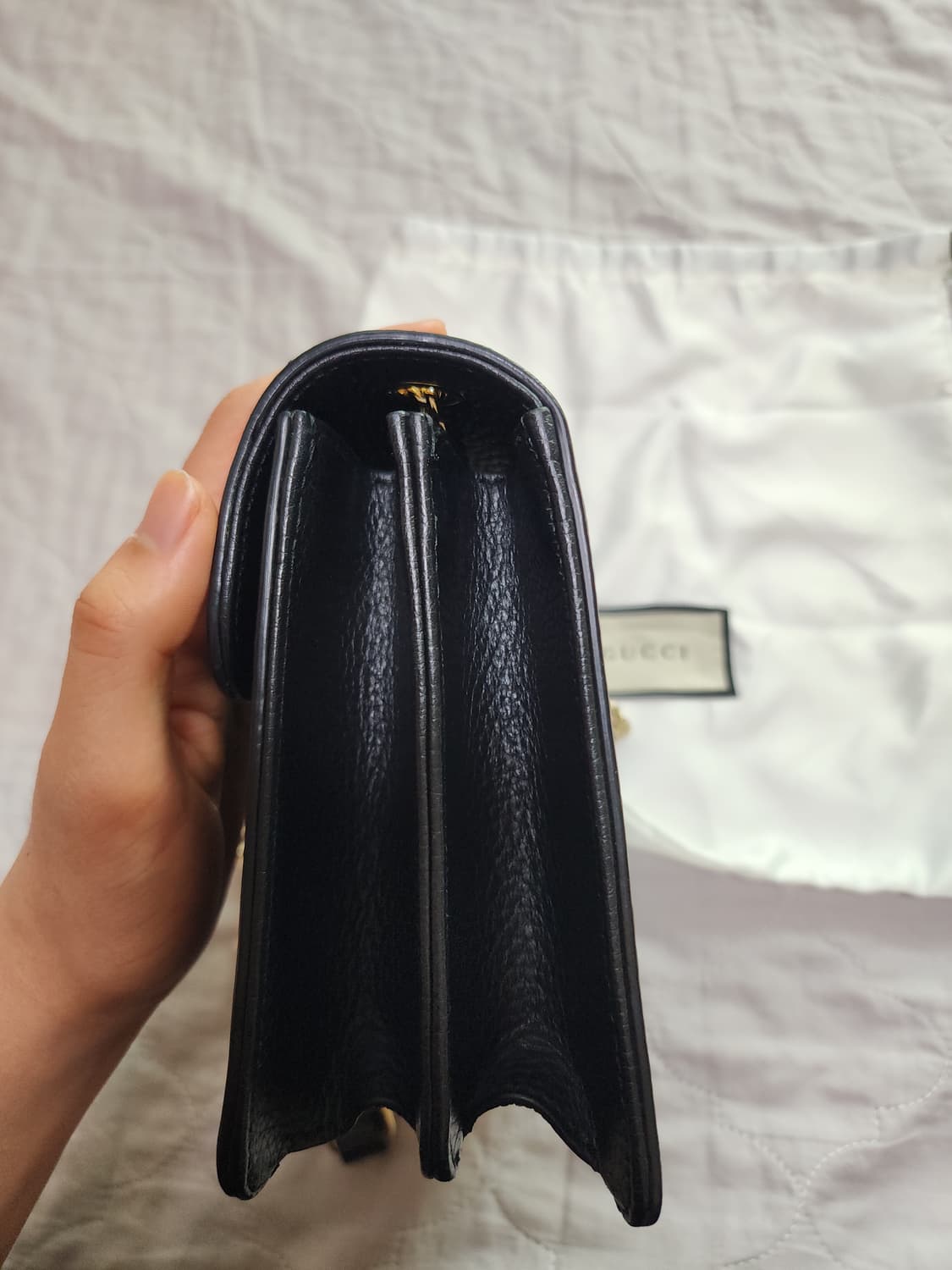 구찌 인터로킹 블랙 체인 숄더백 상품이미지5