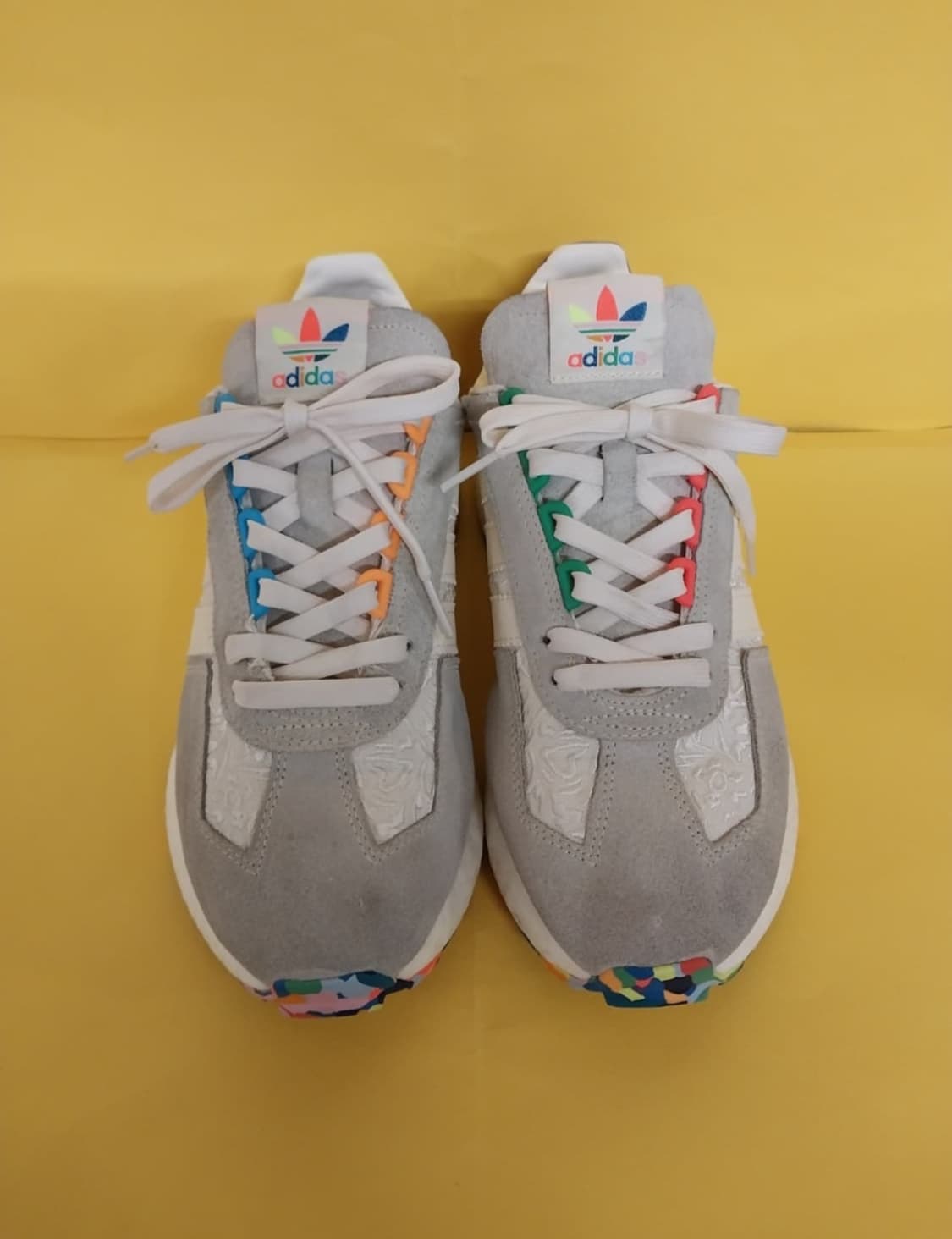 남성 아디다스 레트로피 E5 프라이드 운동화 (250) 상품이미지2