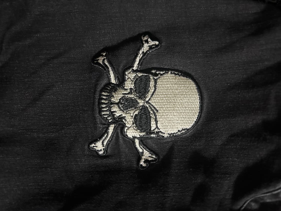 블랙 데님 스컬 패치 셔츠 상품이미지2