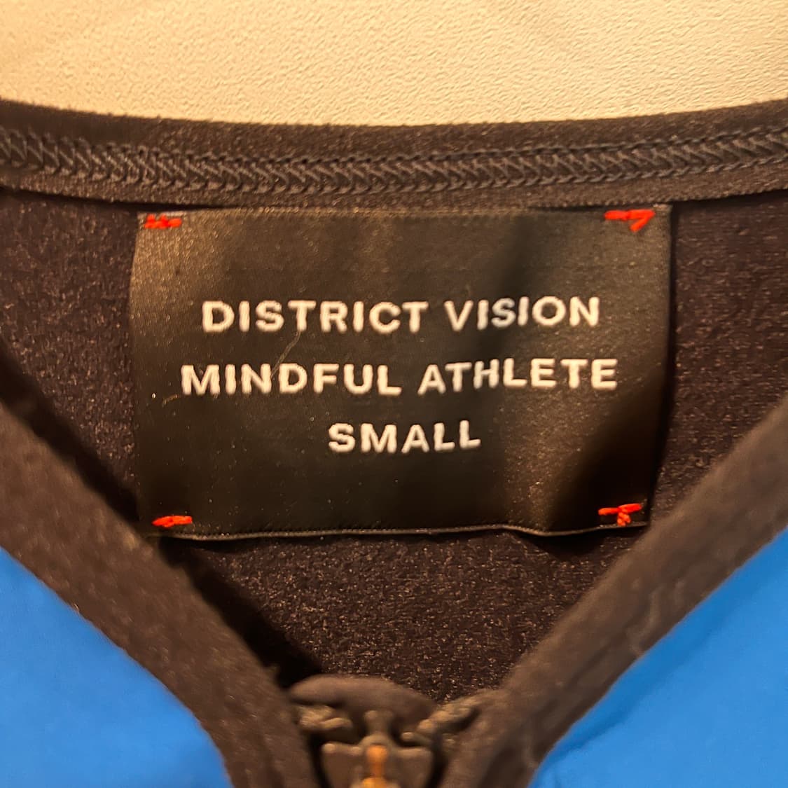 디스트릭트비전 하프짚업 s 상품이미지5