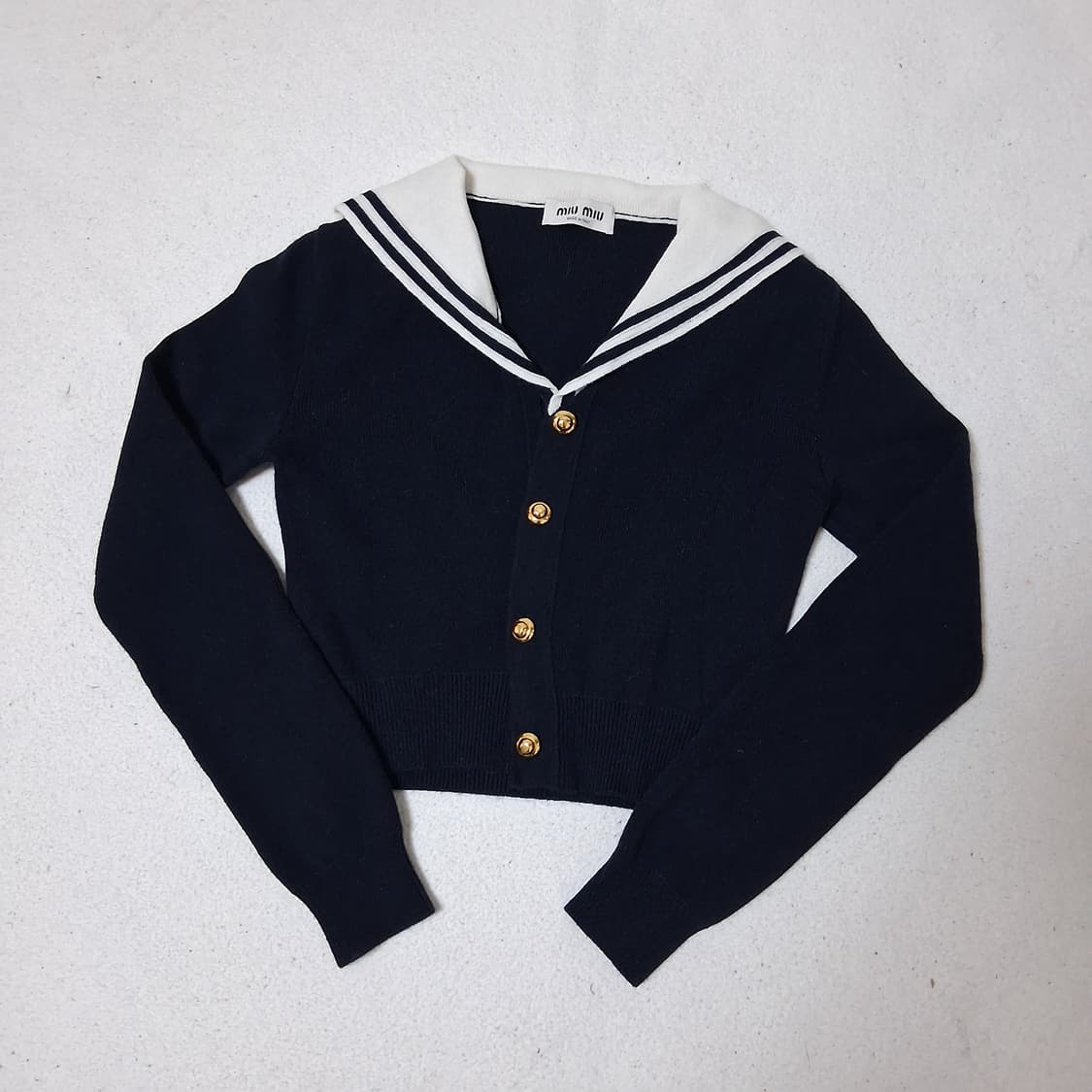 미우미우 캐시미어 세일러 카라 니트 가디건 상품이미지2