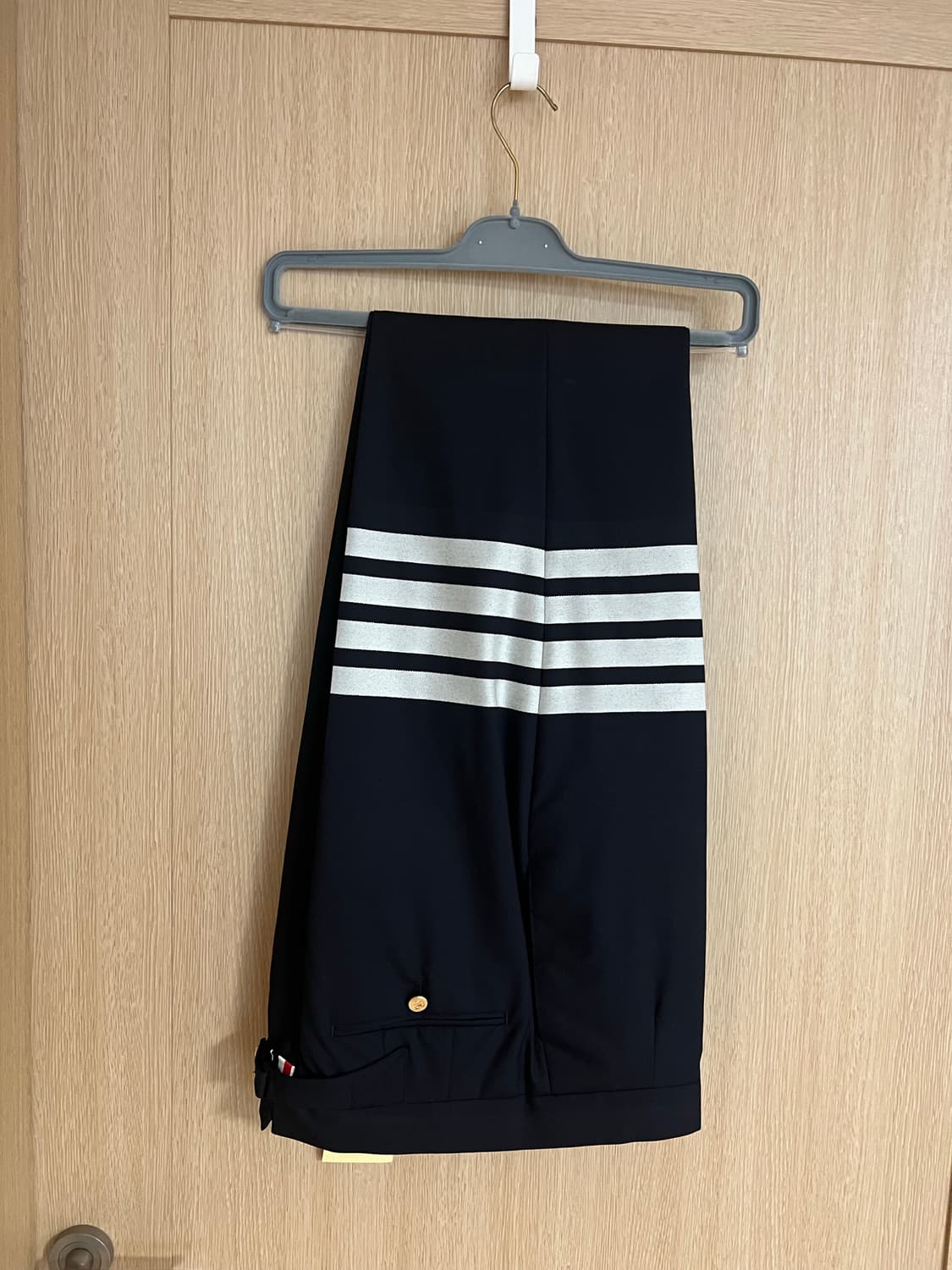 톰브라운 4선 수트 셋업 네이비 새상품 상품이미지9