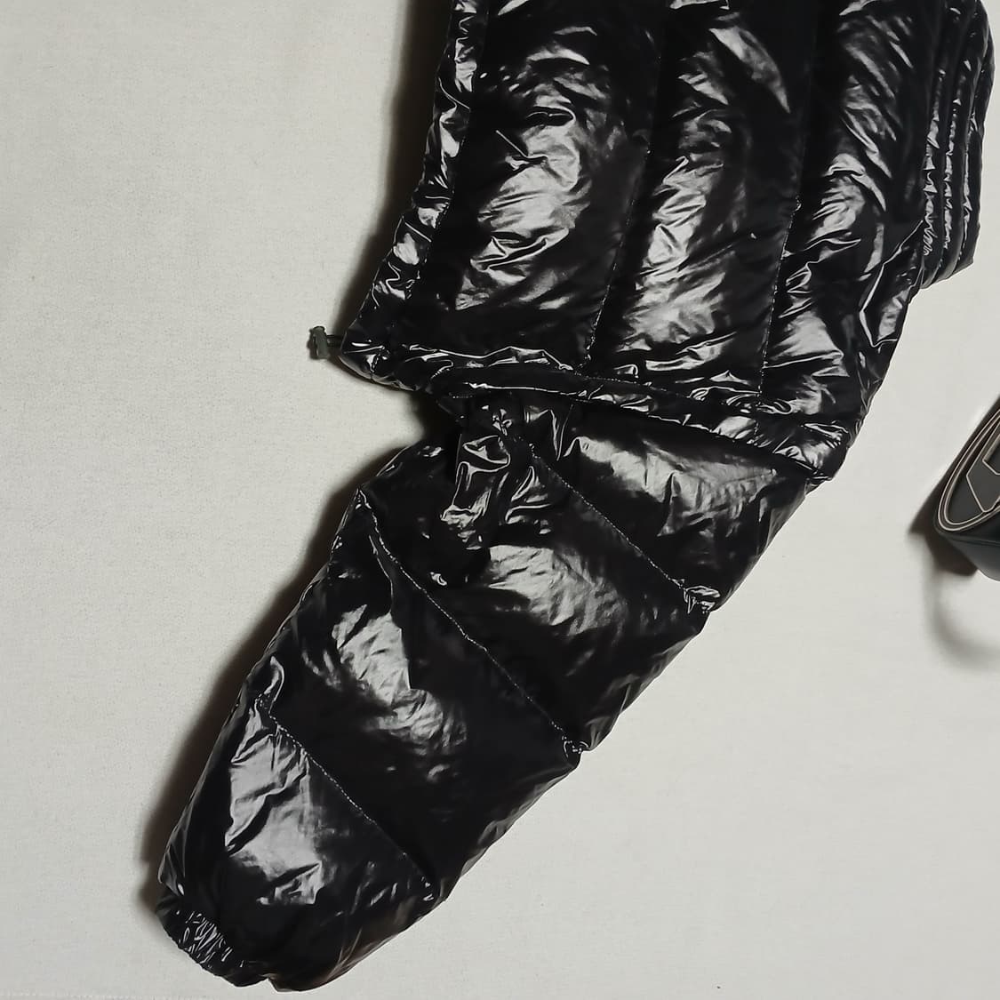 우먼 크롭 패딩 탈부착 조끼 투웨이 자켓 유광 글로시 상품이미지9