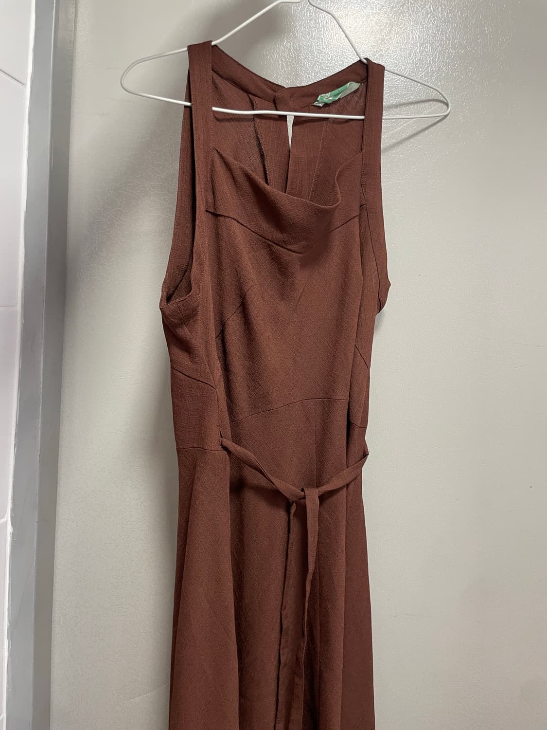 브라운 슬리브리스 랩 원피스 상품이미지5