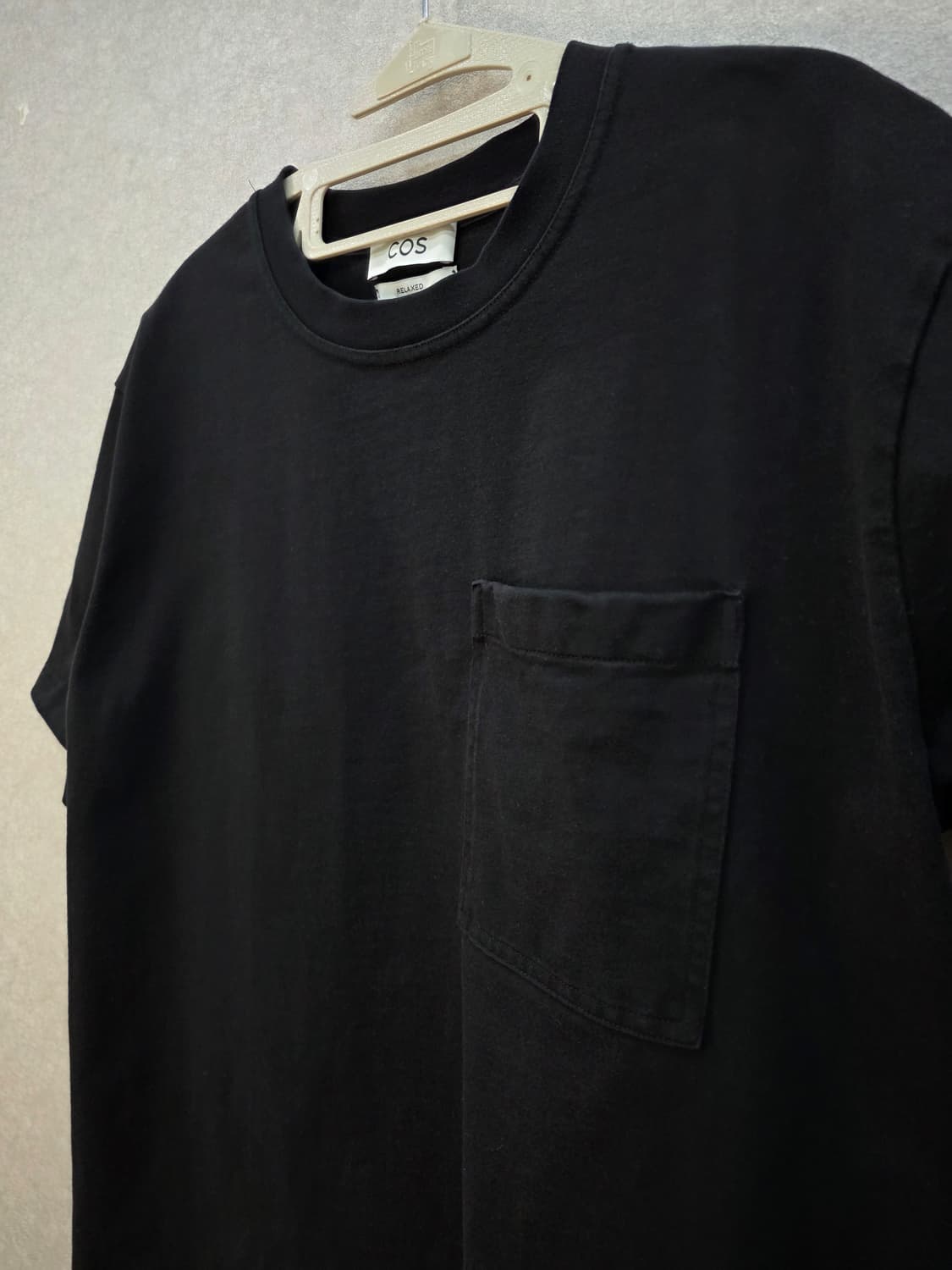 코스 COS 포켓 반팔 티셔츠 RELAXED 상품이미지2