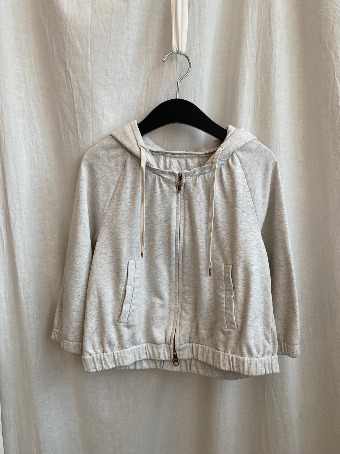 KUMIKYOKU 크롭 투웨이 후드집업(S-M) 상품이미지1