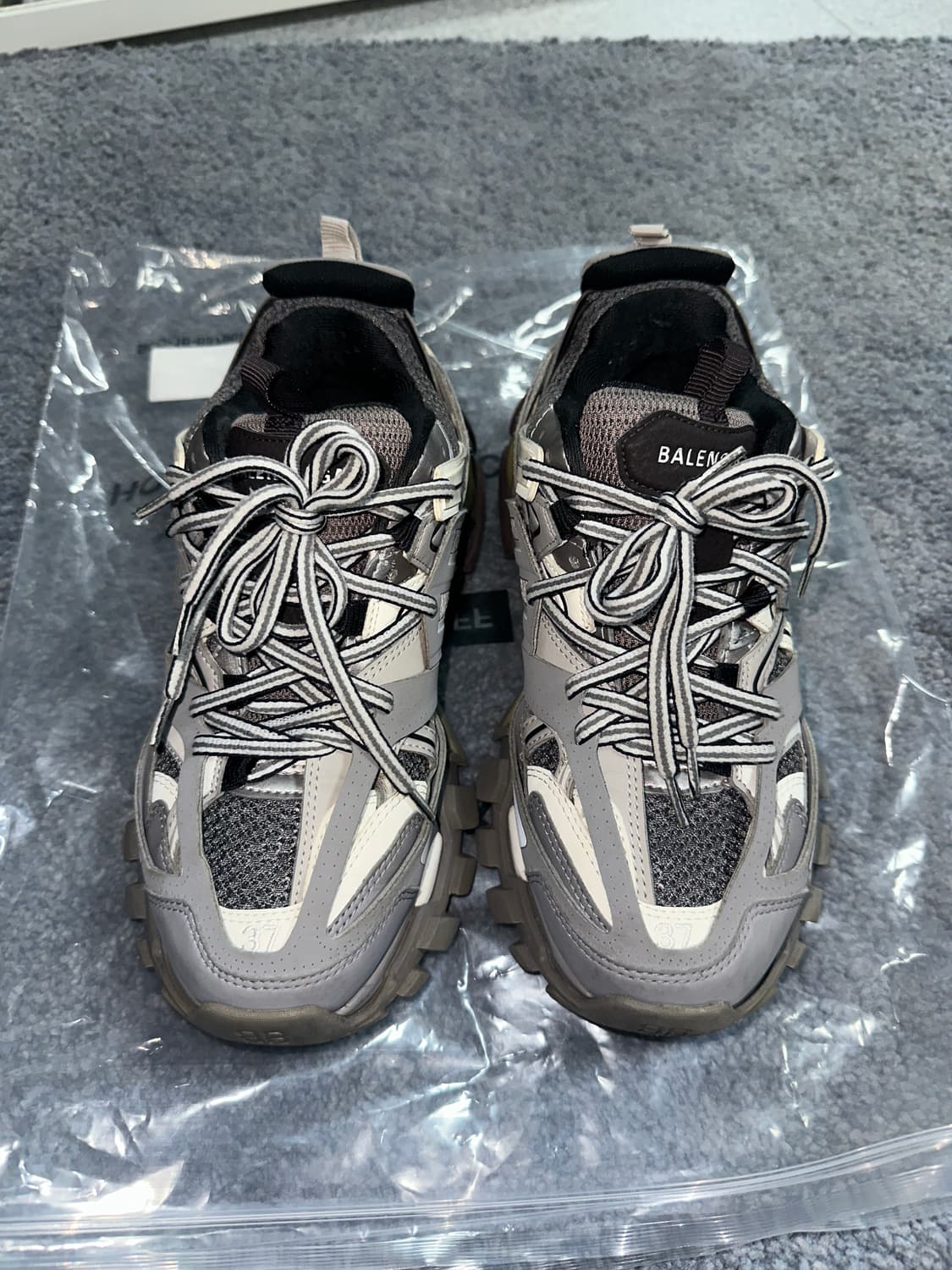 발렌시아가 트랙슈즈 화이트 그레이 37 상품이미지2