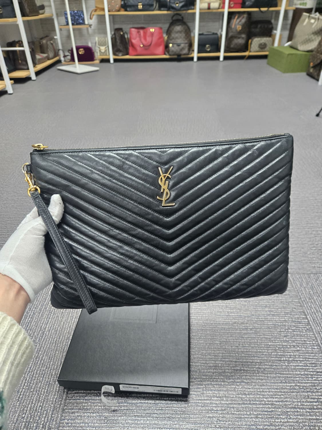 [특가][정품] 입생로랑 마틀라세 클러치백 라지 상품이미지2