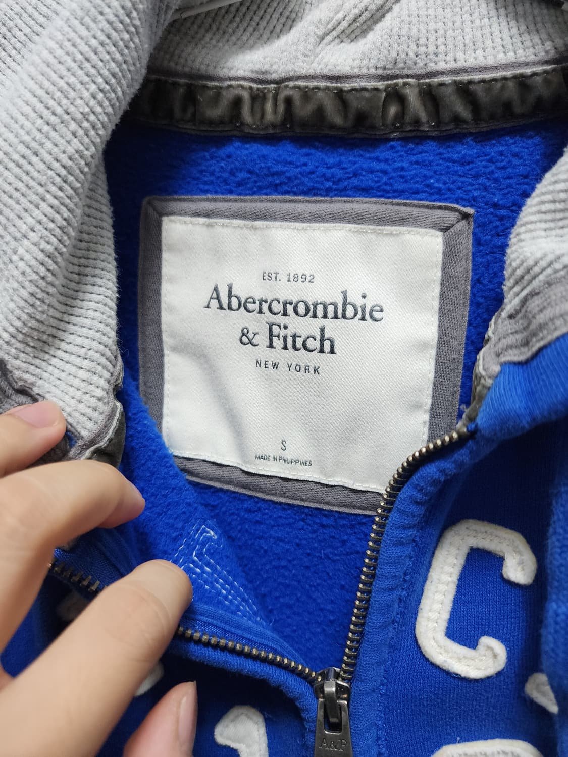 아베크롬비 진파랑 크롭 후드집업 상품이미지4
