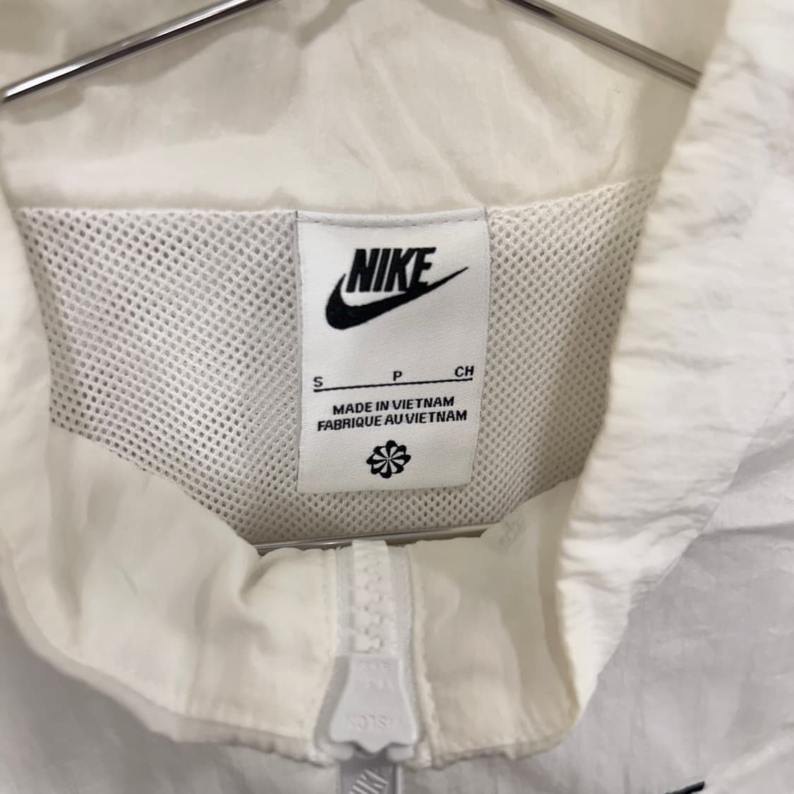 나이키 자수로고 이너메쉬 루즈핏 크롭 바람막이 상품이미지3