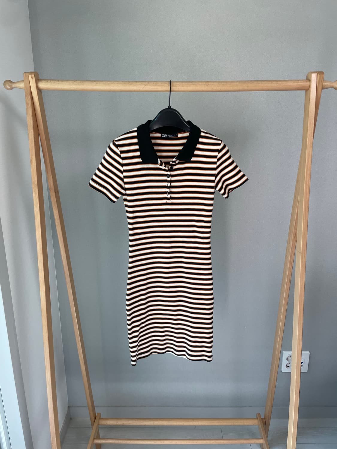 ZARA 스트라이프 카라 반팔 니트 상품이미지1