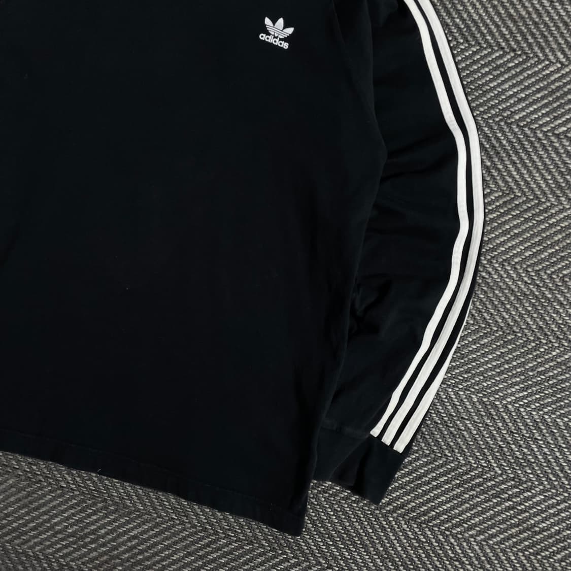 아디다스 트레포일 블랙 트랙 롱슬리브o 3357 상품이미지2