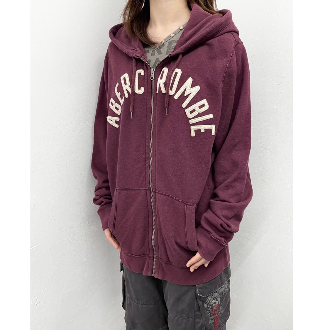 아베크롬비 버건디 로고 후드집업 상품이미지1