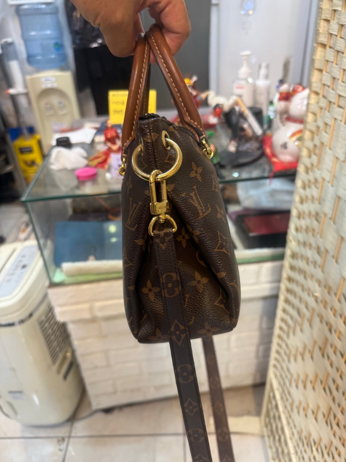 정품 루이비통 팔라스 MM 팝니다 상품이미지4