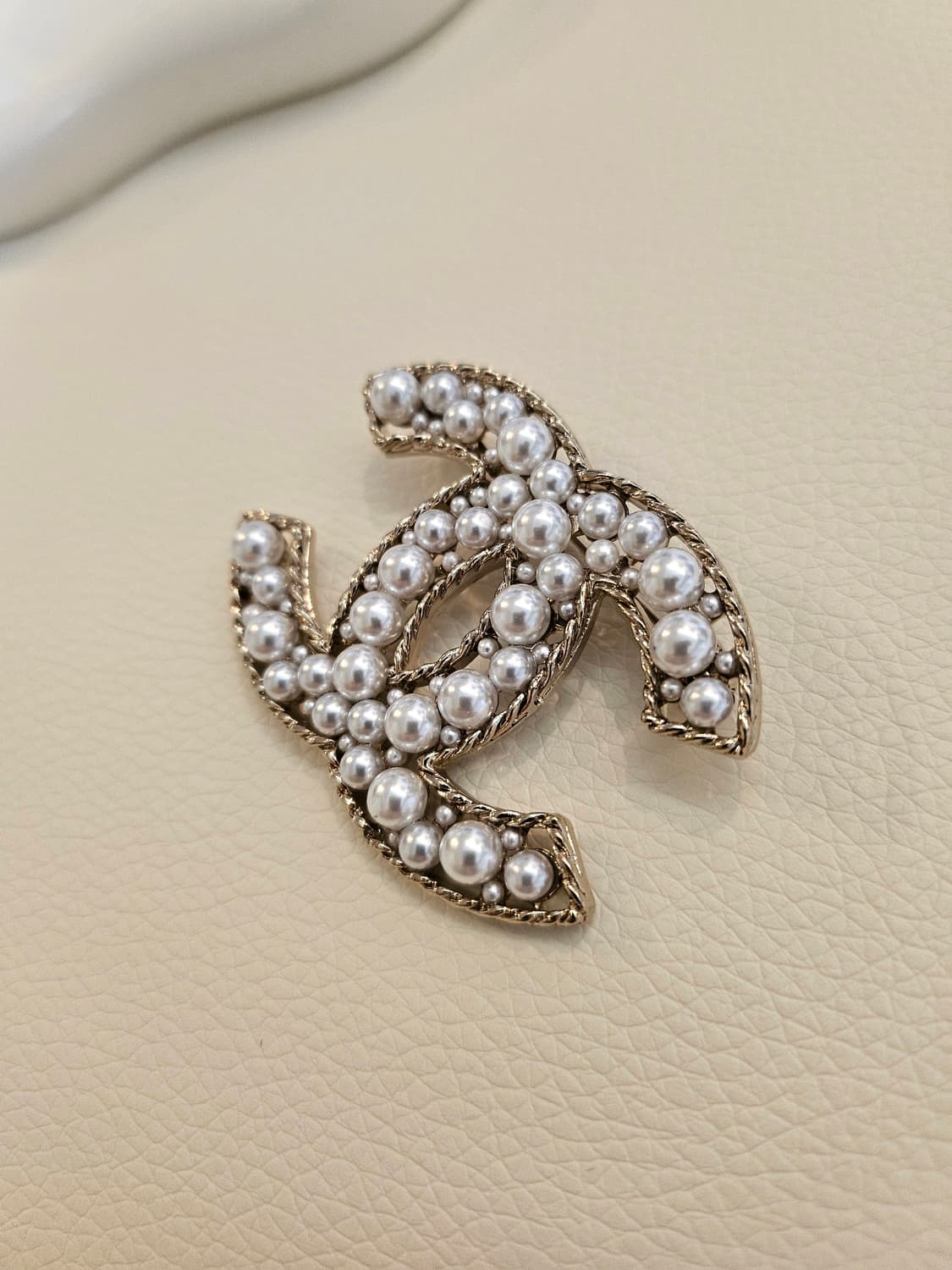 샤넬 CC 멀티진주 앤틱풍 로즈골드 브로치 업사이클링 상품이미지5