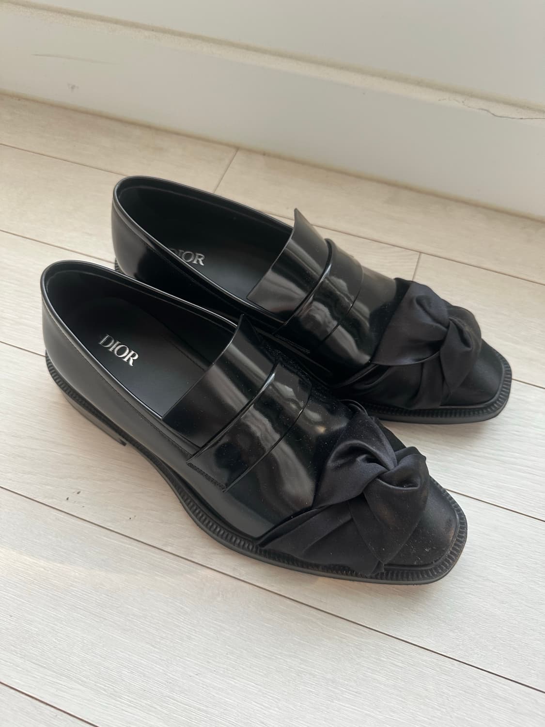 (40) FW25 디올 꾸뛰르 레이스 로퍼 팝니다 상품이미지3