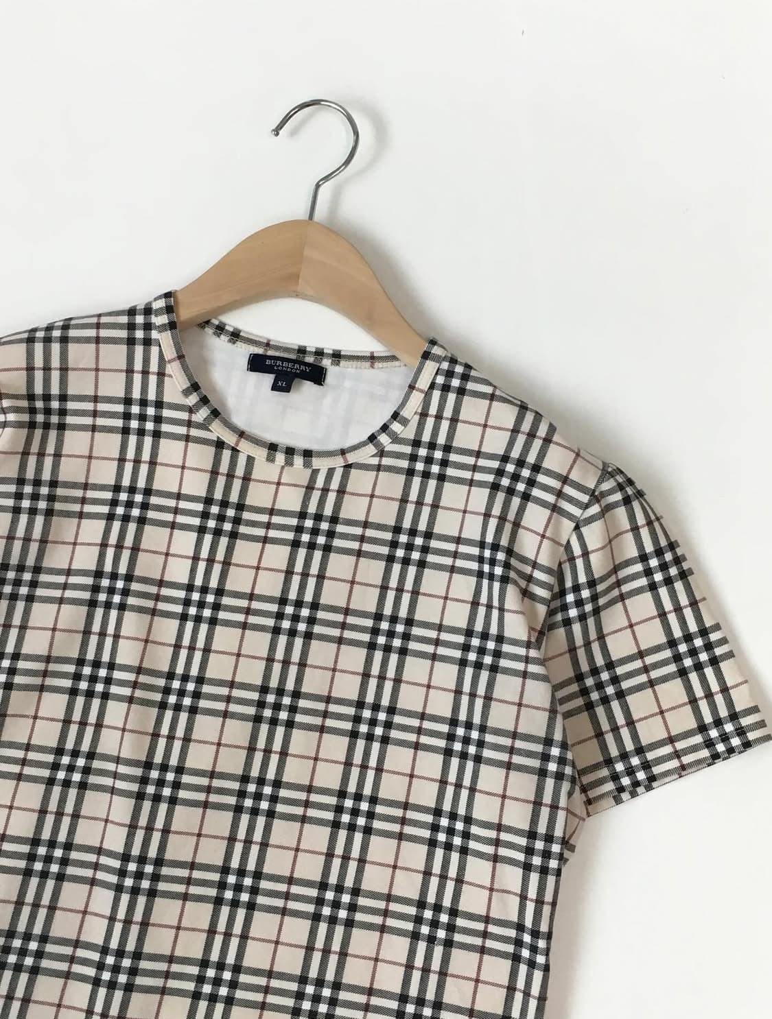 Burberry 버버리 노바체크 우먼라인 티셔츠 상품이미지3