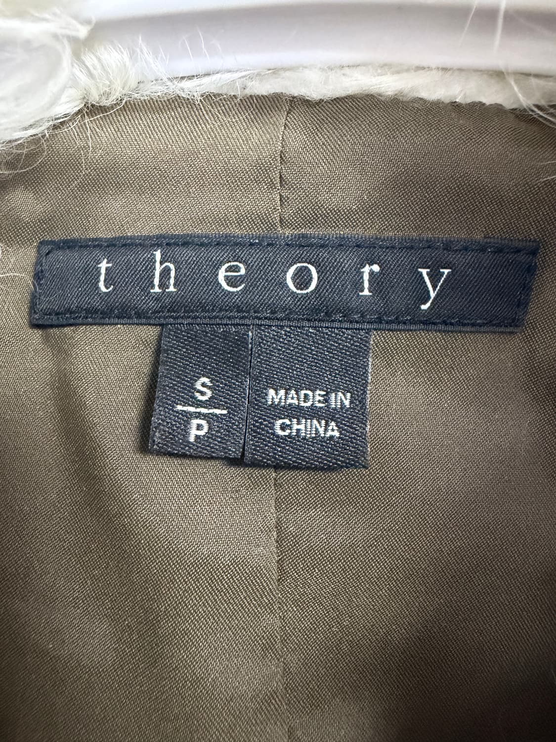 띠어리 시어링 트리밍 퍼 카라 울코트 상품이미지3