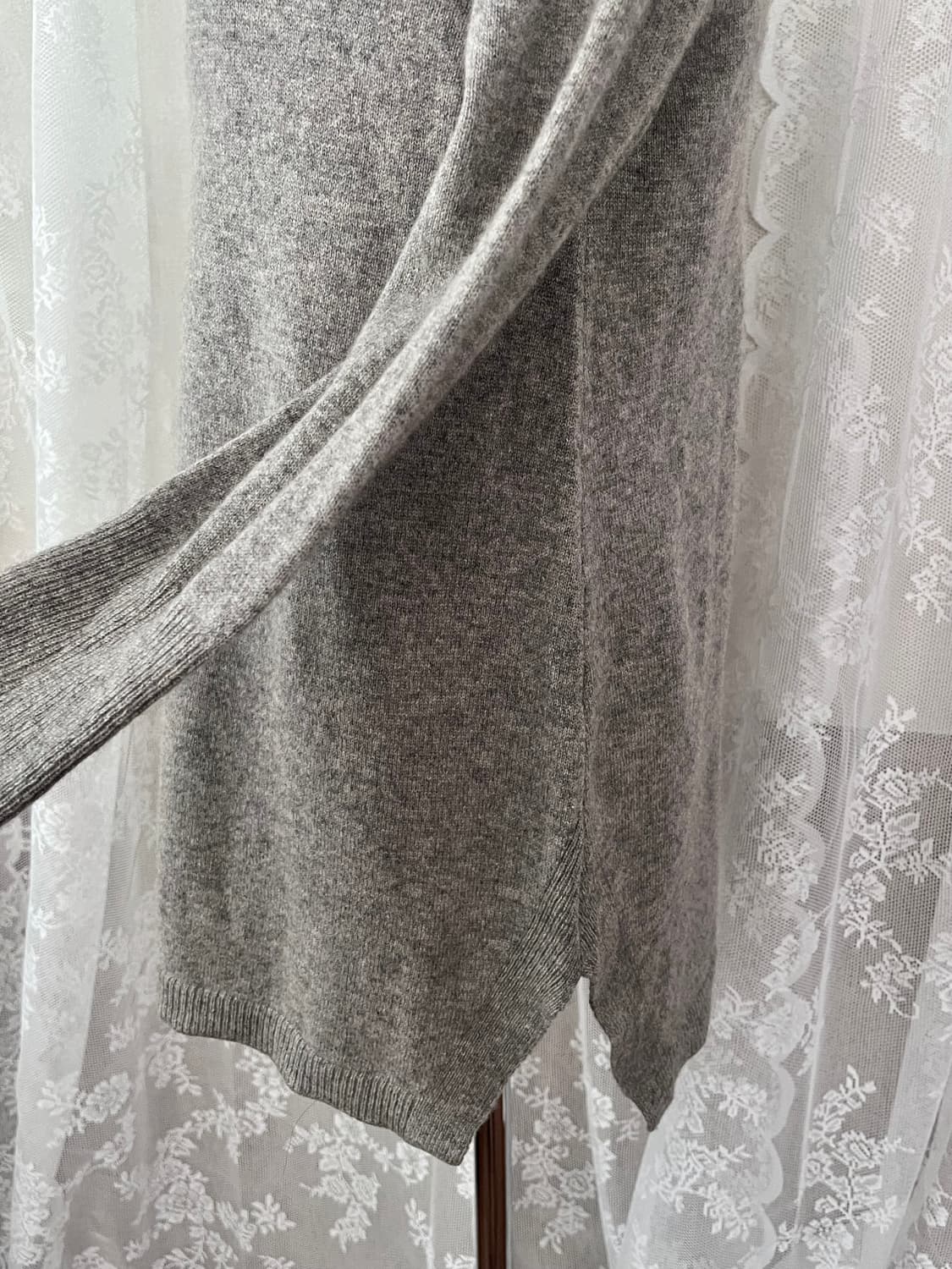 66) 한섬 모덴 MOTHAN 캐시미어 100 니트 그레이 상품이미지3