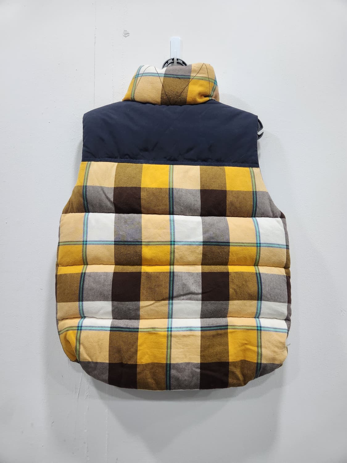 뉴발란스 체크 패턴 덕다운 패딩 조끼 남녀공용 90(M)사이즈 상품이미지4