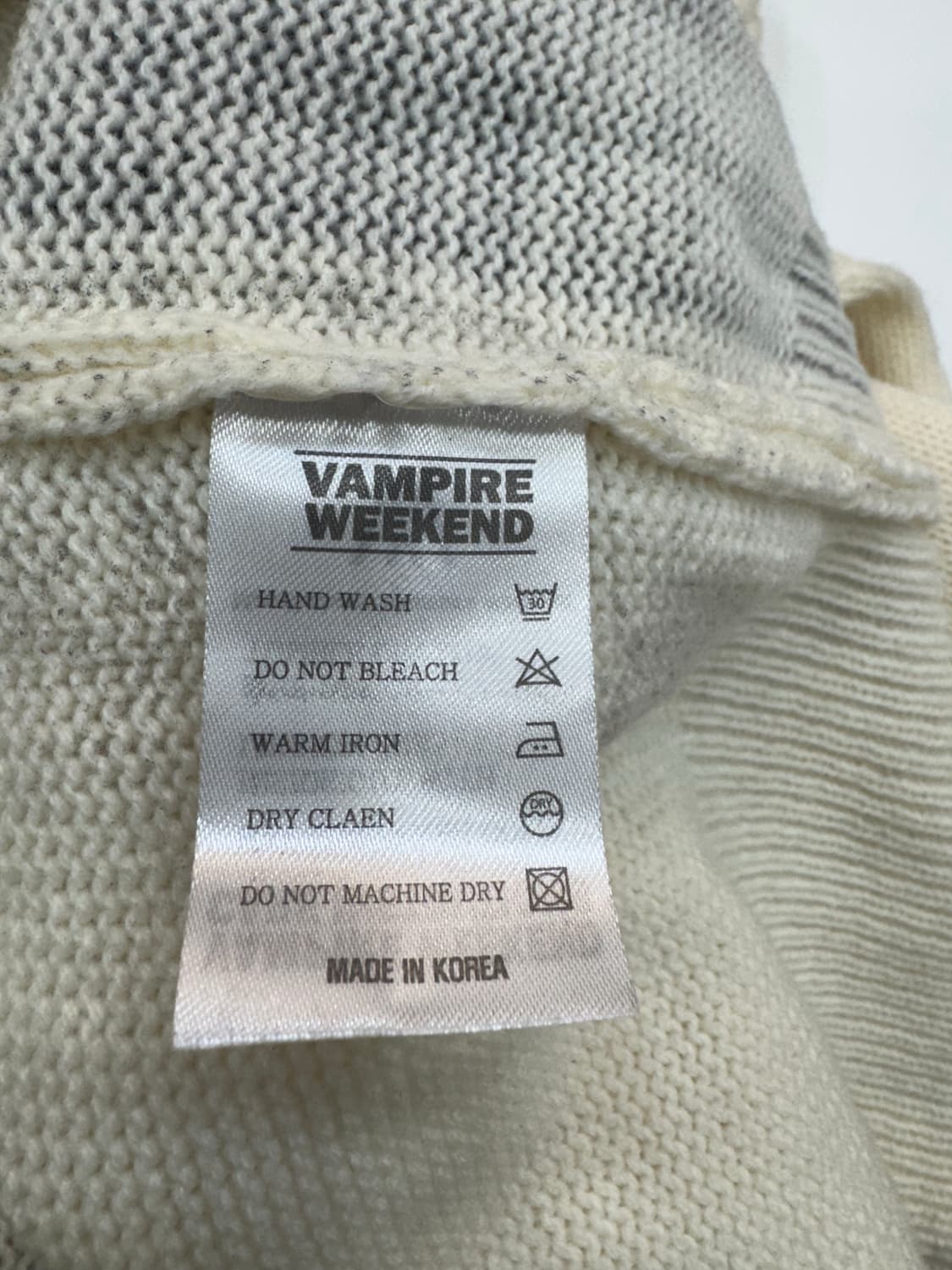 뱀파이어위켄드 빈티지 워싱 니트 / 그런지 디스트로이드 유니버시티 니트 상품이미지9