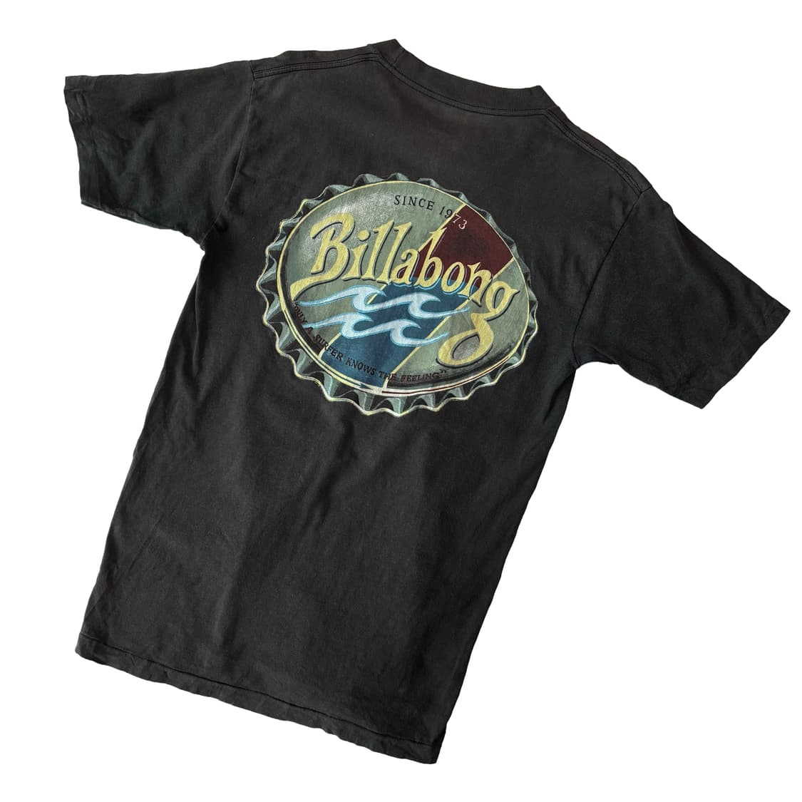 빌라봉(Billabong) 빈티지 보틀캡 그래픽 티셔츠 상품이미지1