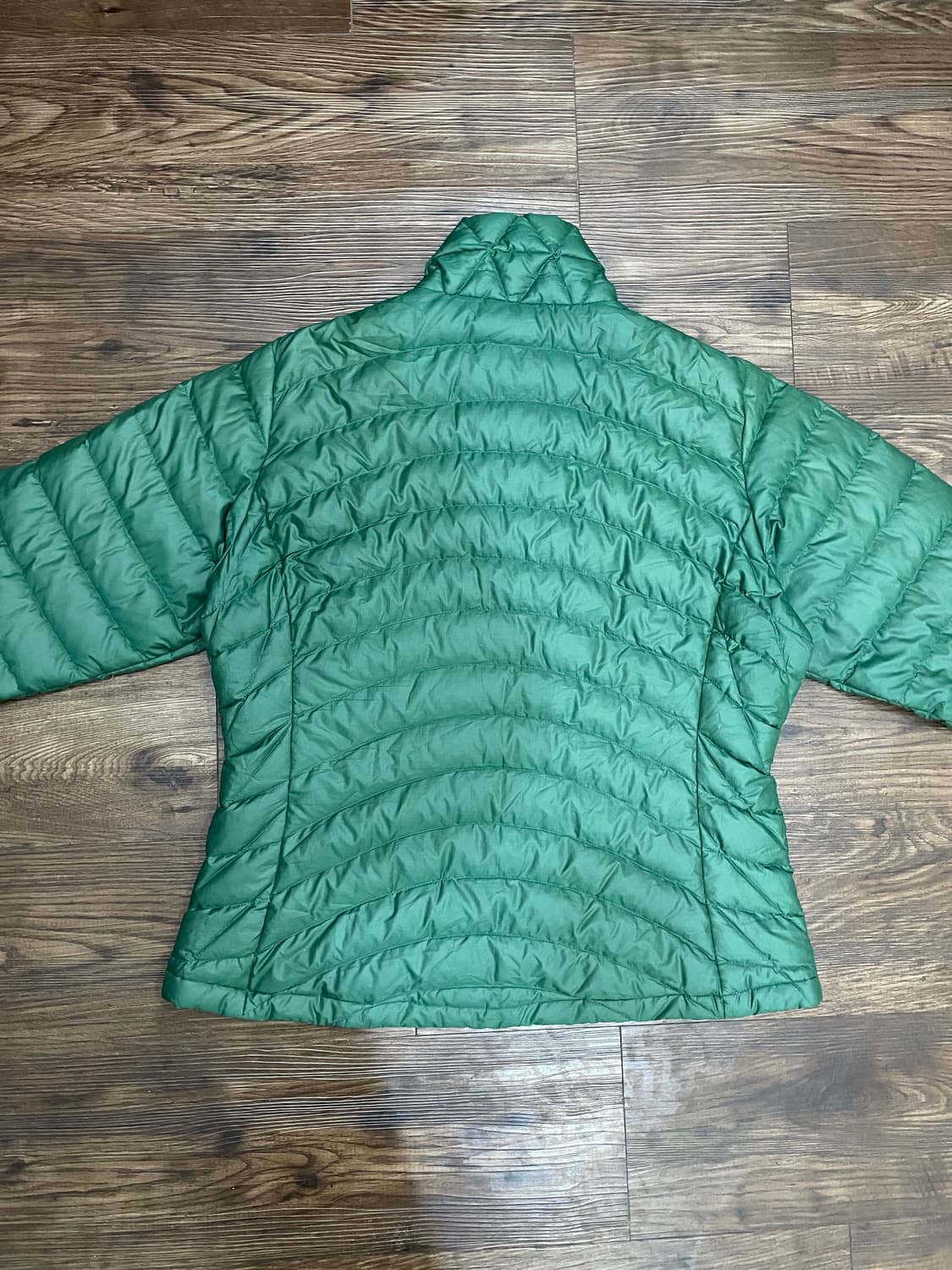 파타고니아 다운 스웨터 패딩 자켓 그린 상품이미지9