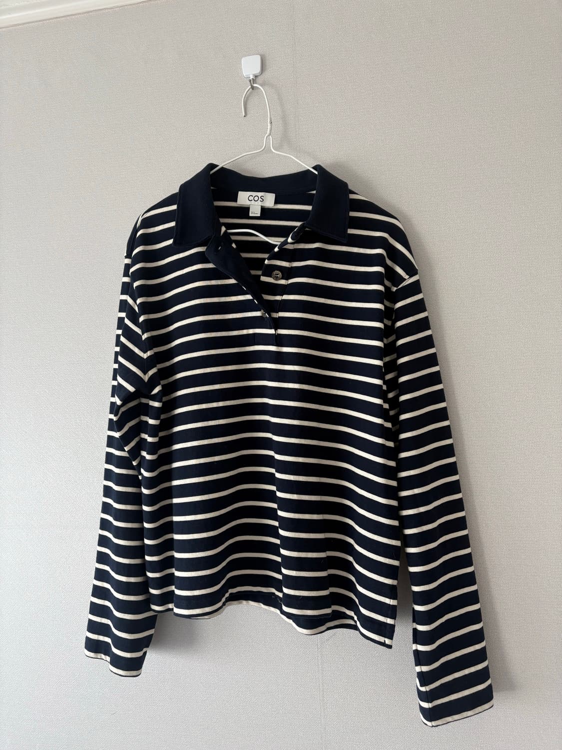 코스 스트라이프 카라티 COS 상품이미지1