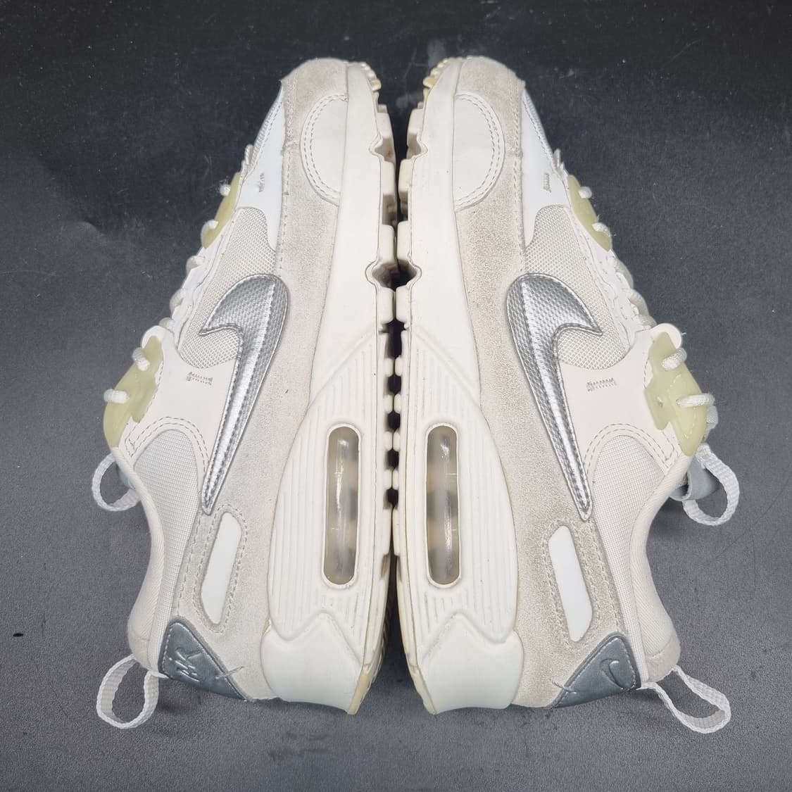 나이키 에어맥스 90 퓨추라스니커즈235. 상품이미지5