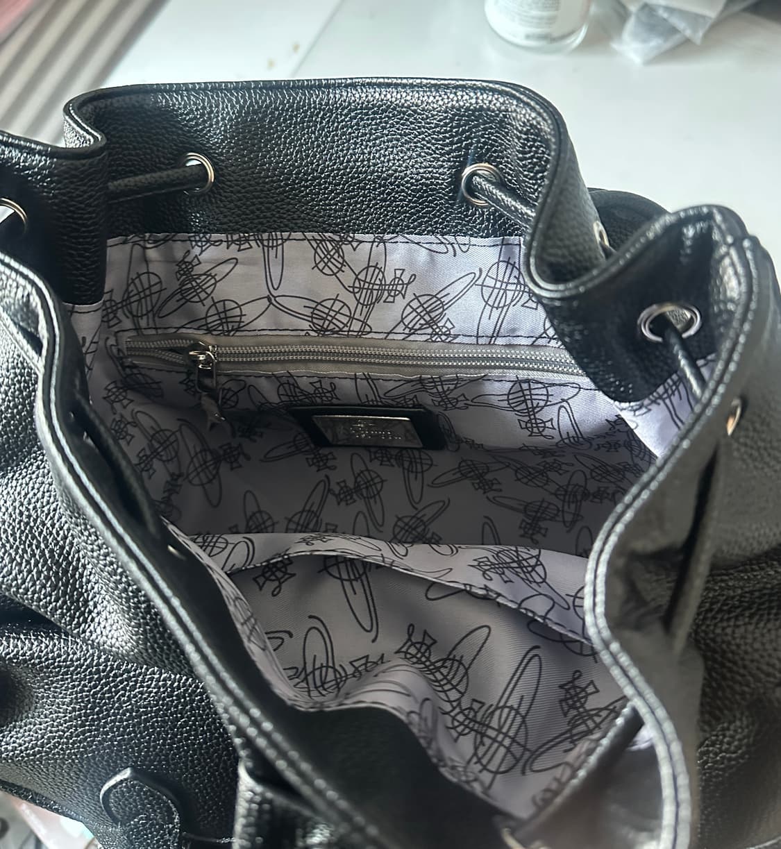 비비안웨스트우드 블랙 백팩 상품이미지2