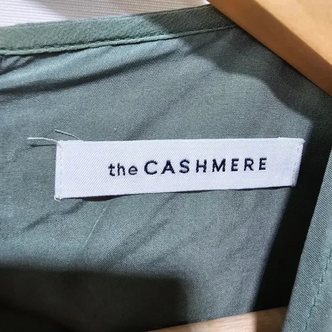 더캐시미어 긴팔 블라우스 ~55반 상품이미지9