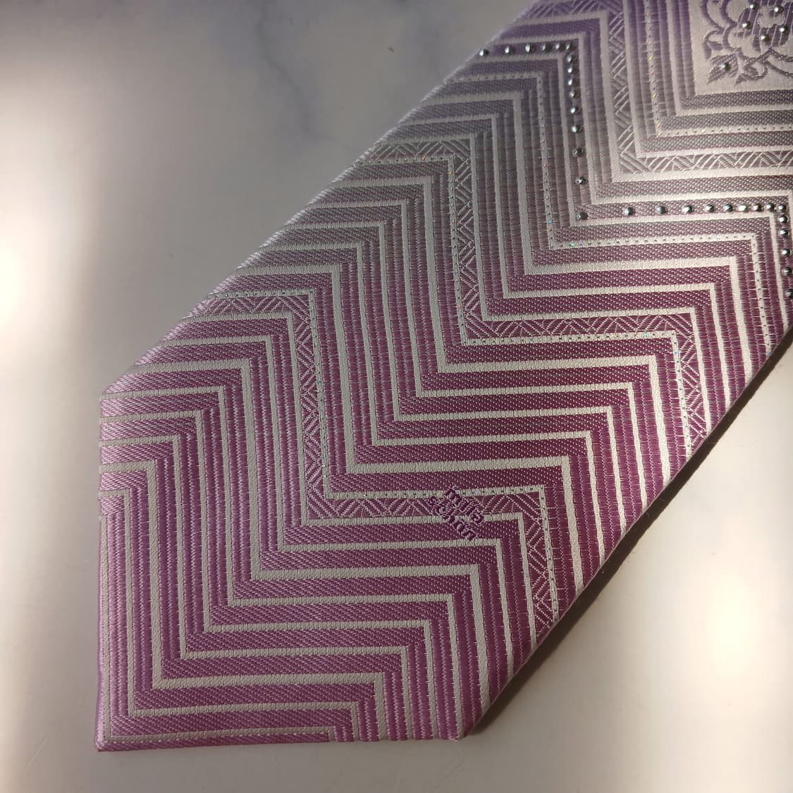 밀라숀 실크 핑크 패턴 넥타이 9cm A+등급 E808
 상품이미지6