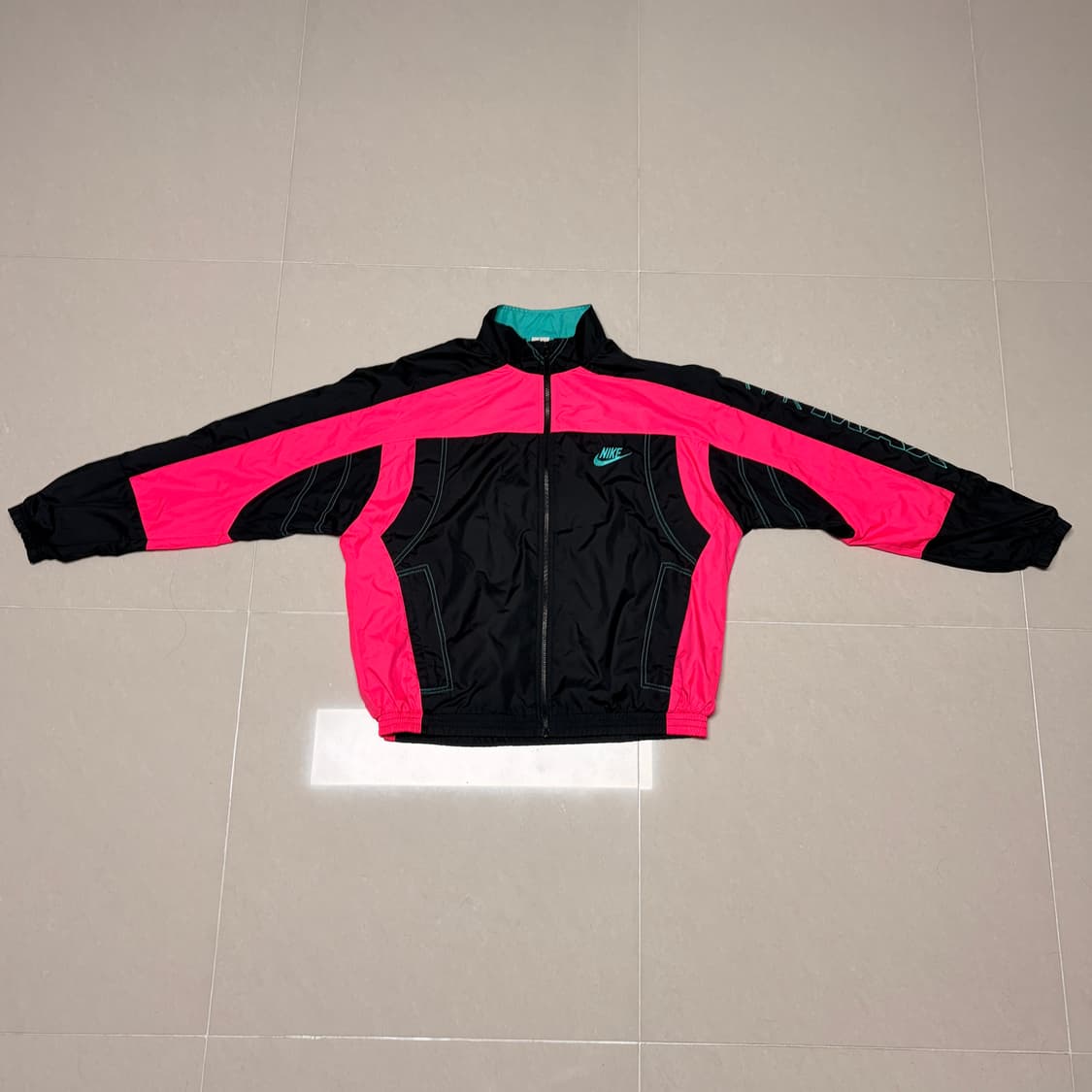 나이키 아트모스 자켓 CD6132-011 m 상품이미지3