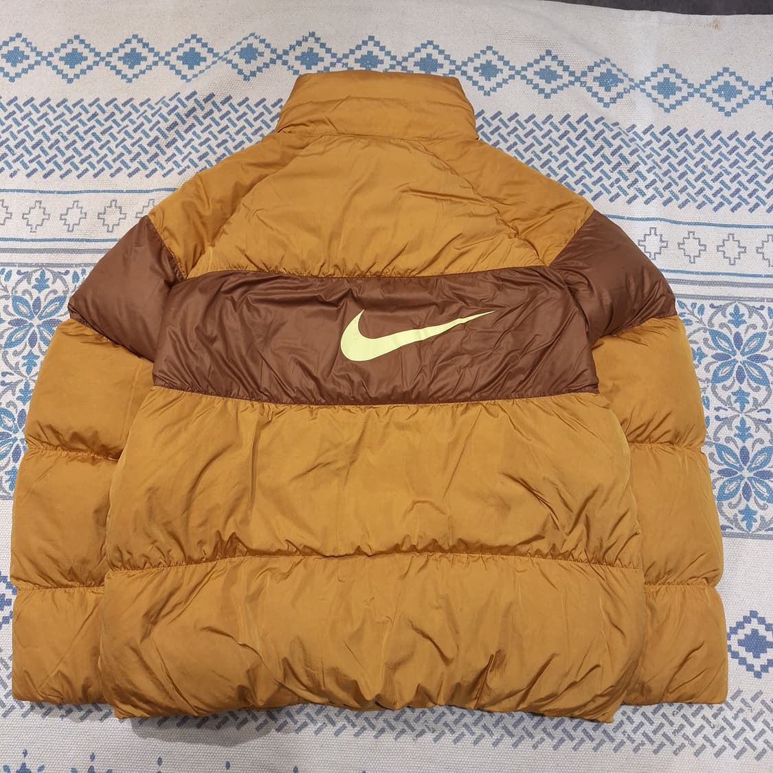 나이키 된장 브라운 배색 빅스우시 올드스쿨 덕다운 오리털 다운 필 패딩 상품이미지9