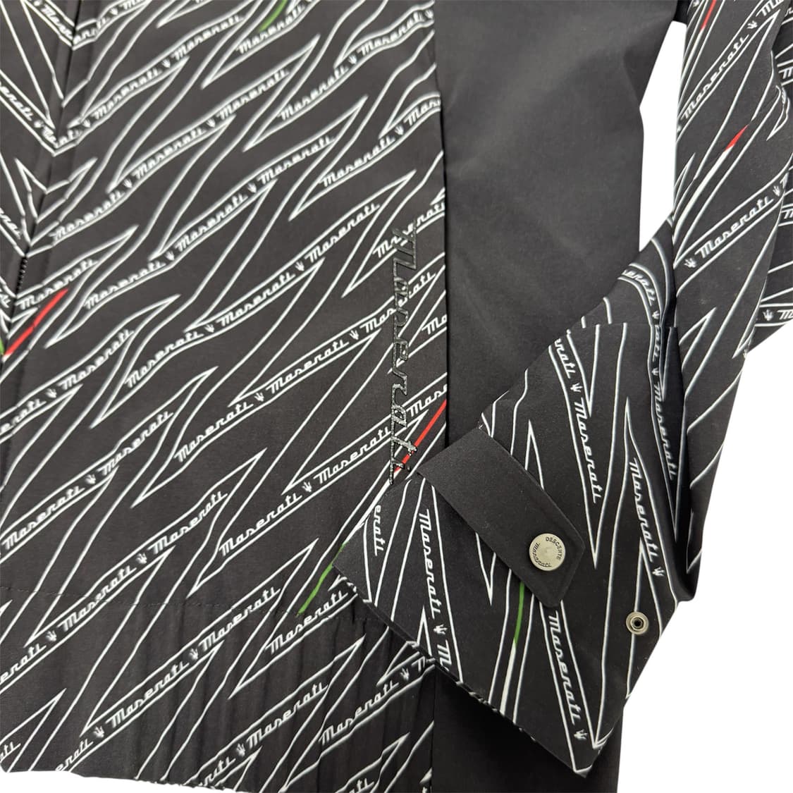 데상트 X 마세라티 골프 홑겹 윈드 브레이커 상품이미지2