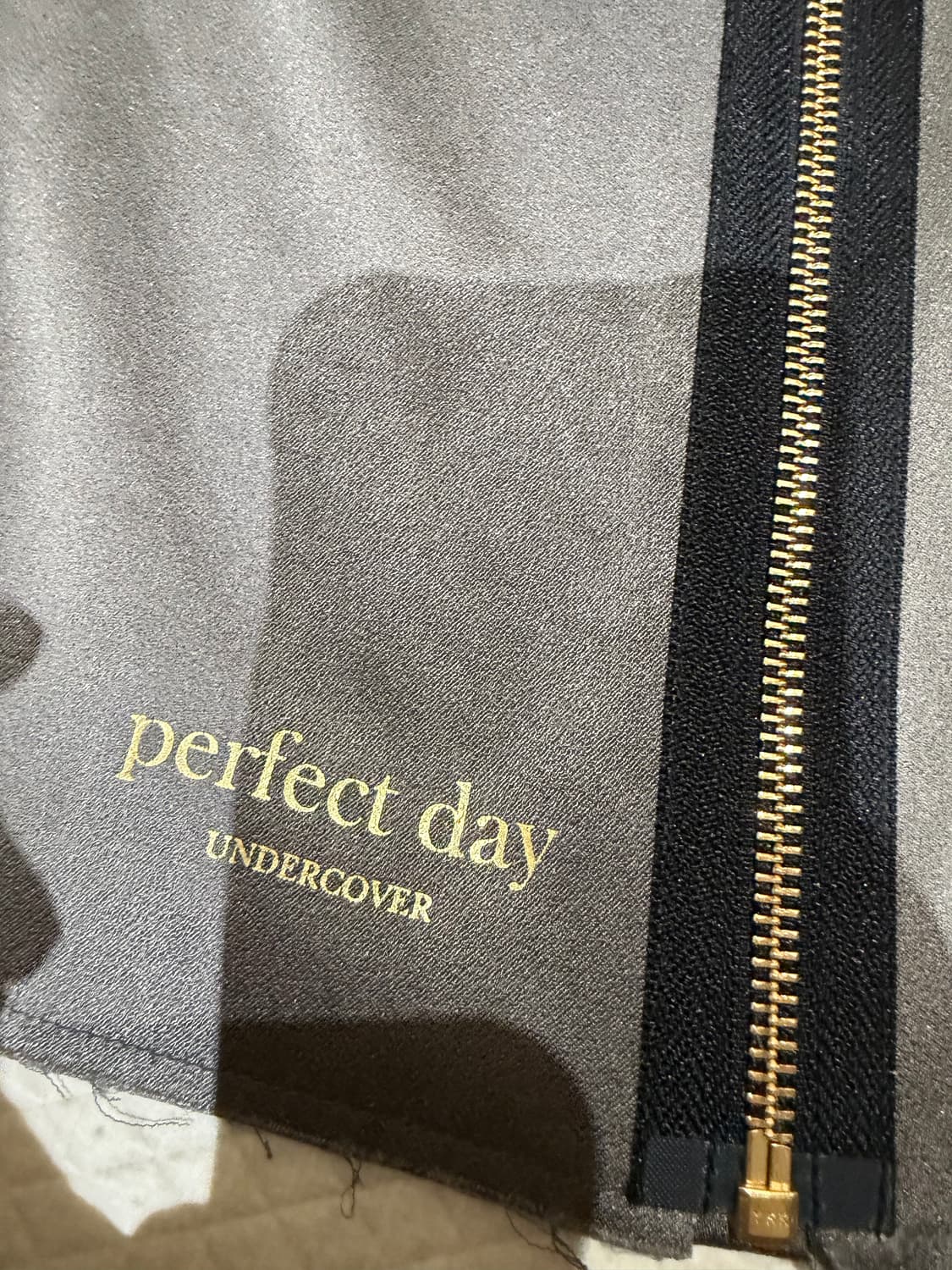 언더커버 그레이 스커트 상품이미지5