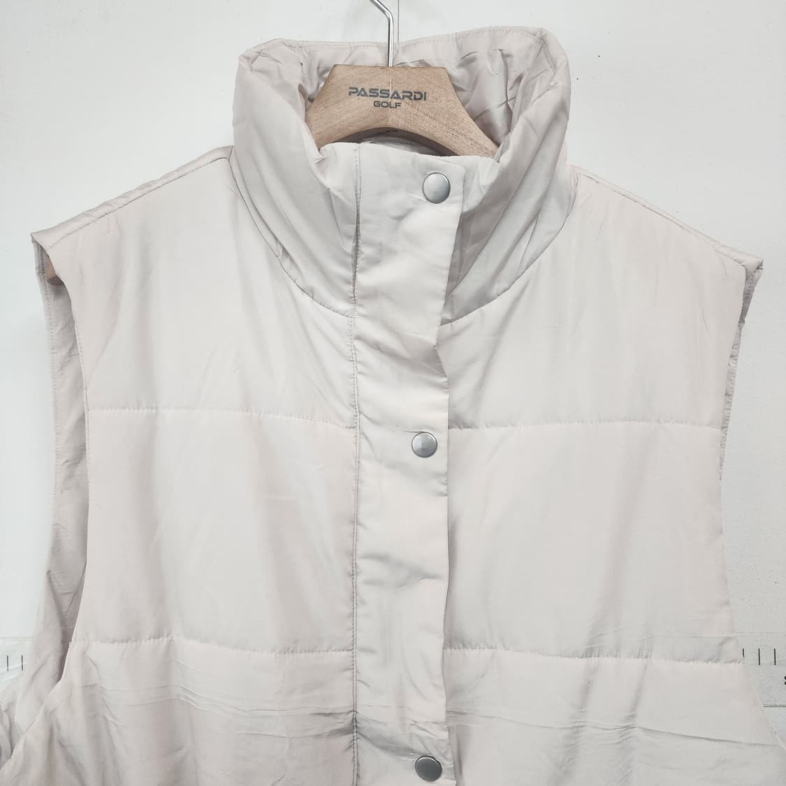 하이넥 스트링 패딩 조끼 아이보리 상품이미지2