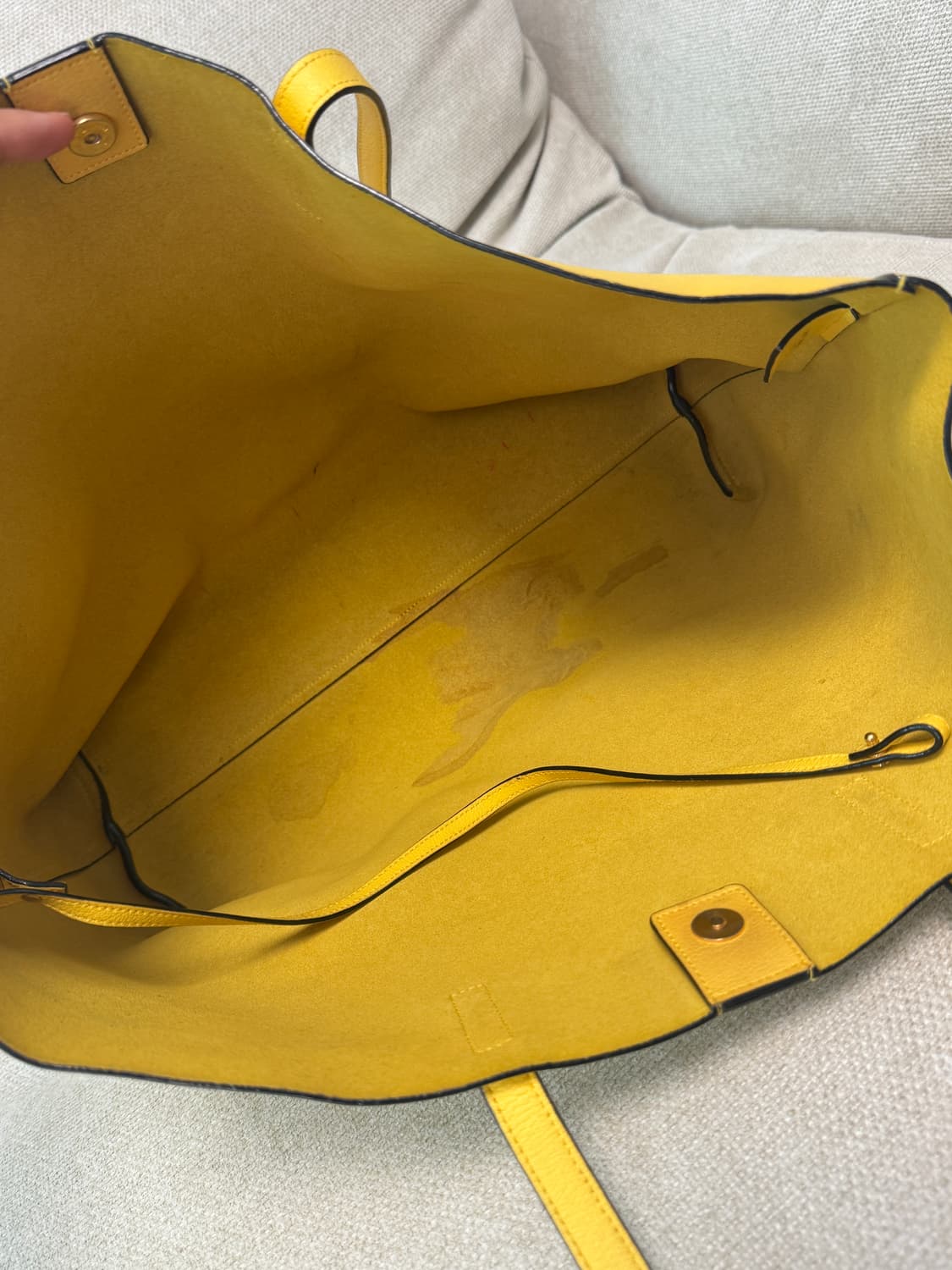 생로랑 옐로우 쇼퍼백 상품이미지10