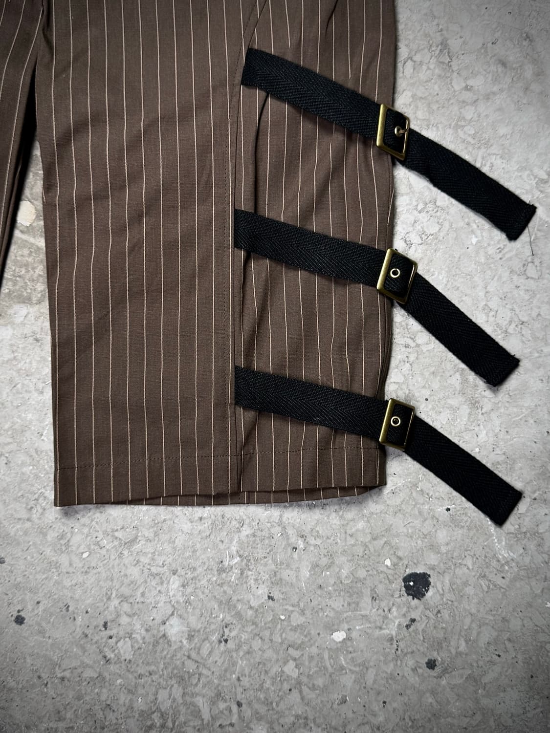 Peace Now – Pinstripe Strap Shorts 상품이미지4