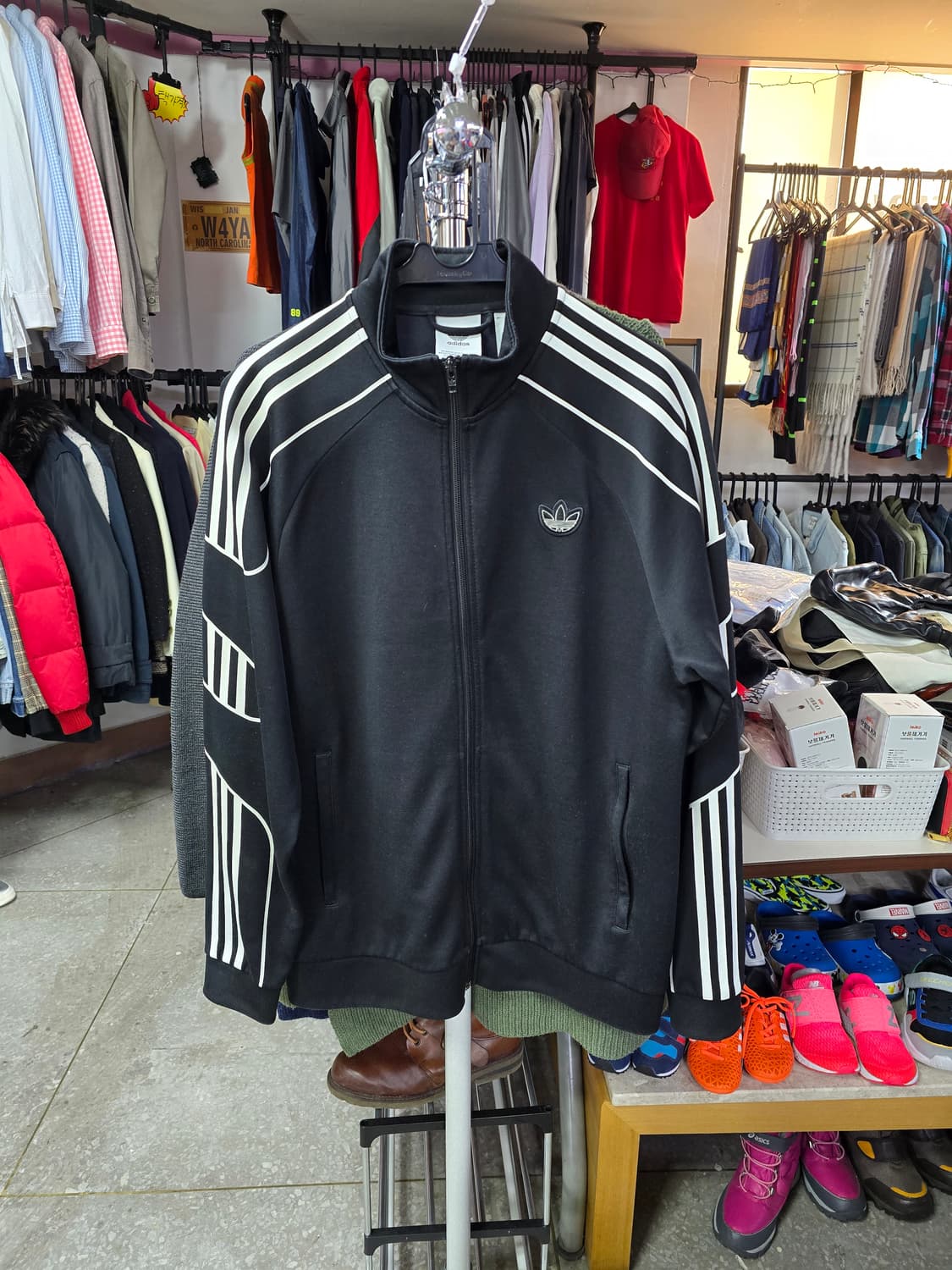 아디다스 블랙 삼선 트랙탑 (1414) 상품이미지1